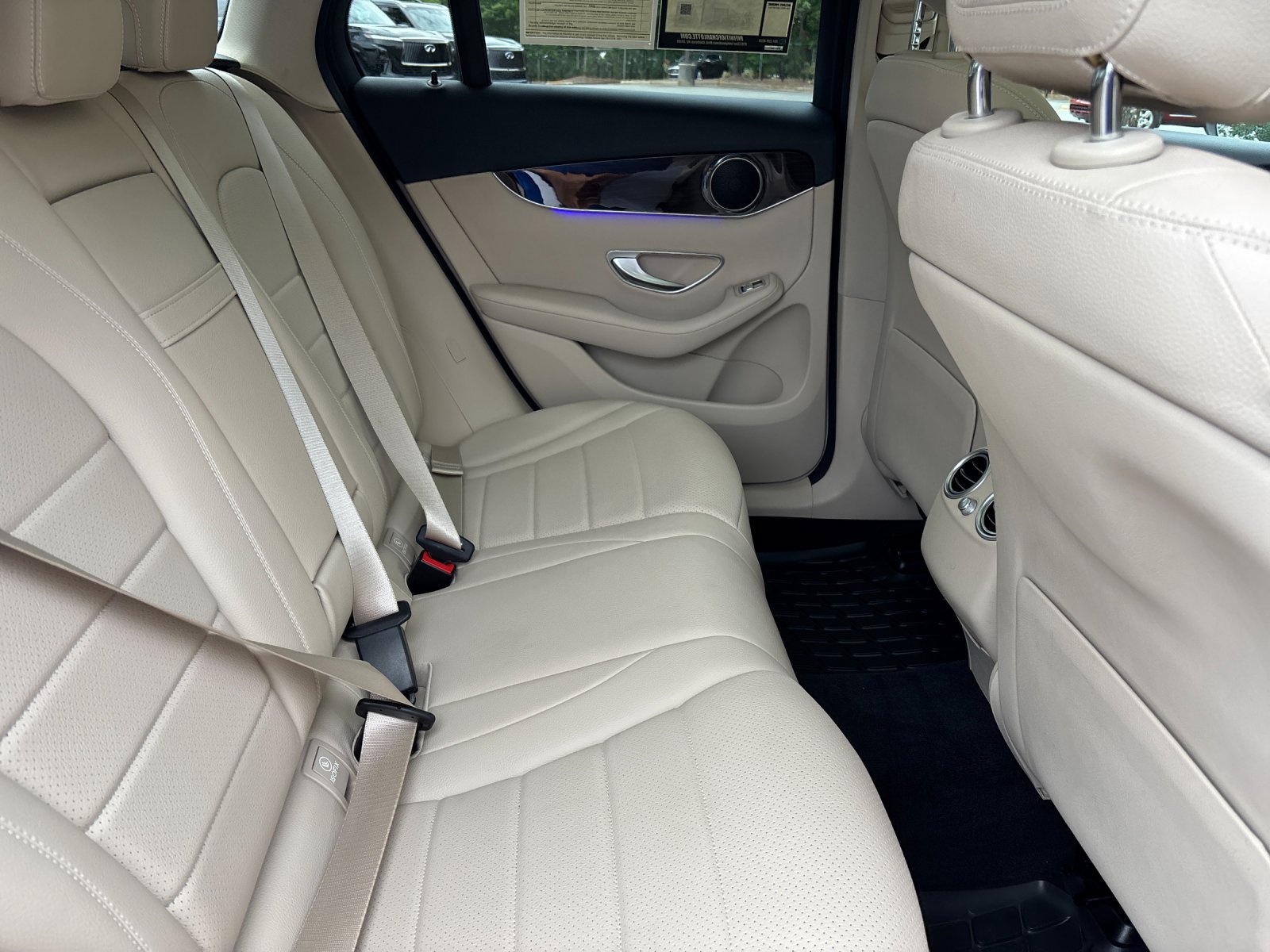 Used 2021 Mojave Silver Metallic Mercedes-Benz GLC 300 image 37