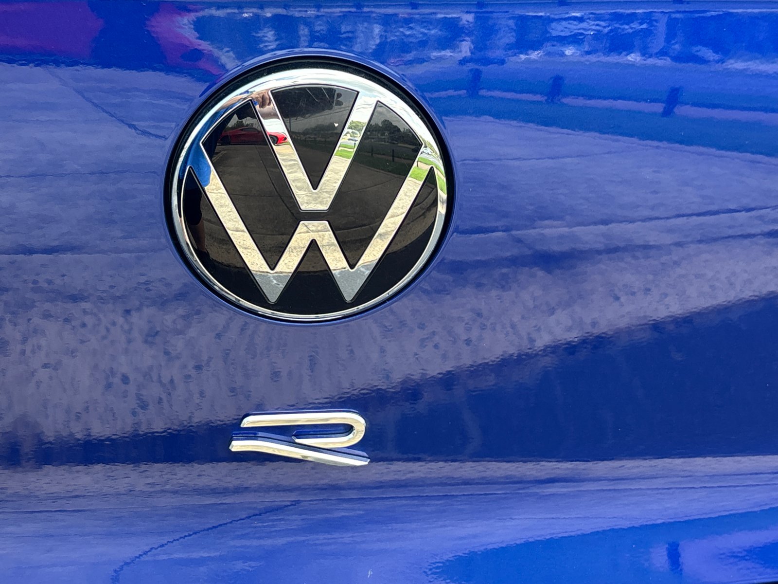 Used 2024 Lapiz Blue Metallic Volkswagen SUN image 11