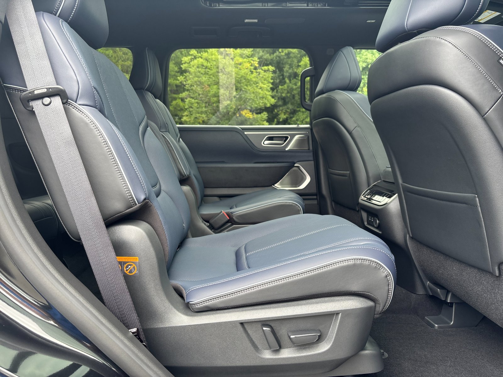 New 2027 MINERAL BLACK INFINITI Sport 4WD image 29