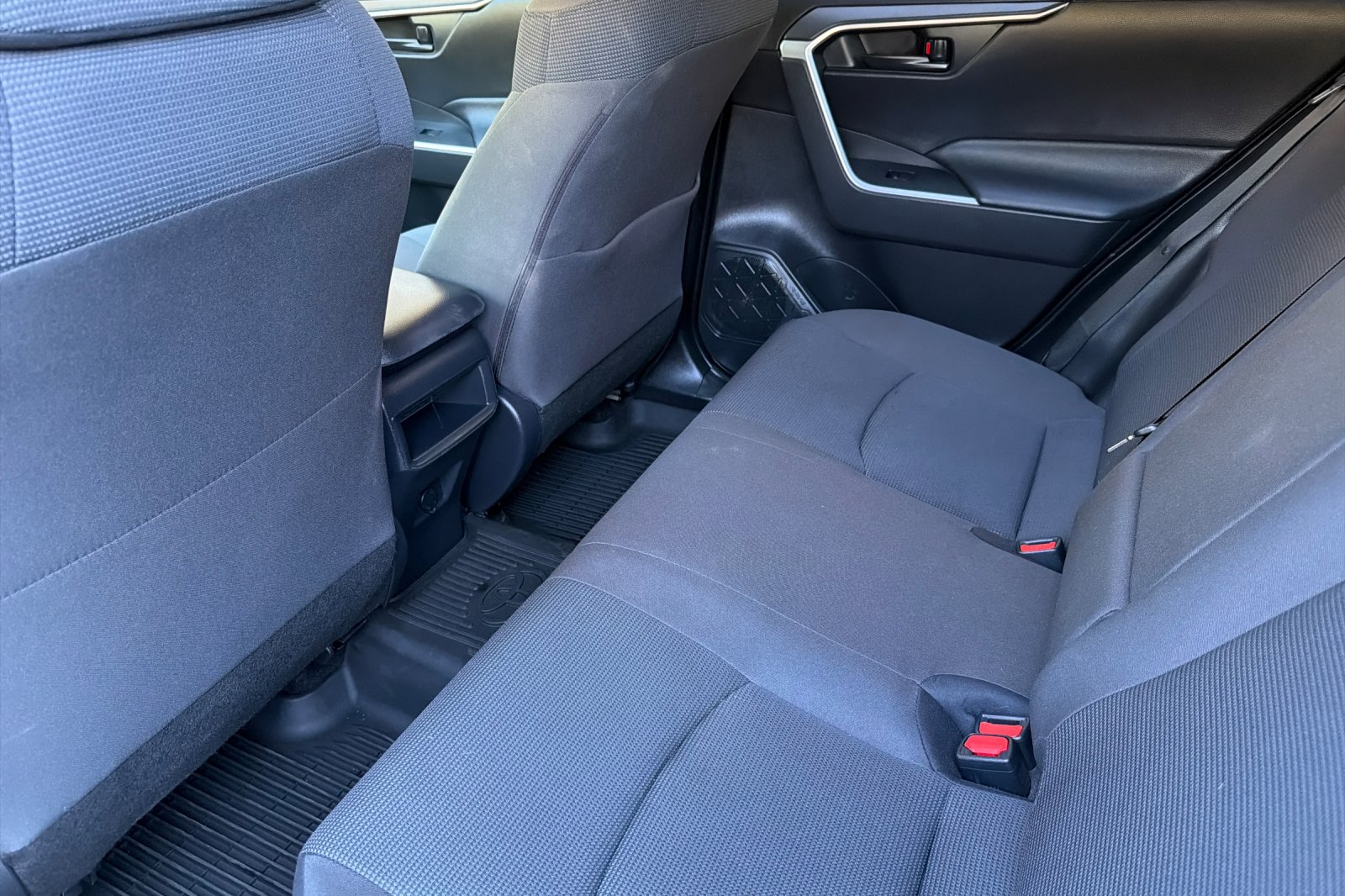Used 2021 Silver Sky Metallic Toyota LE image 13