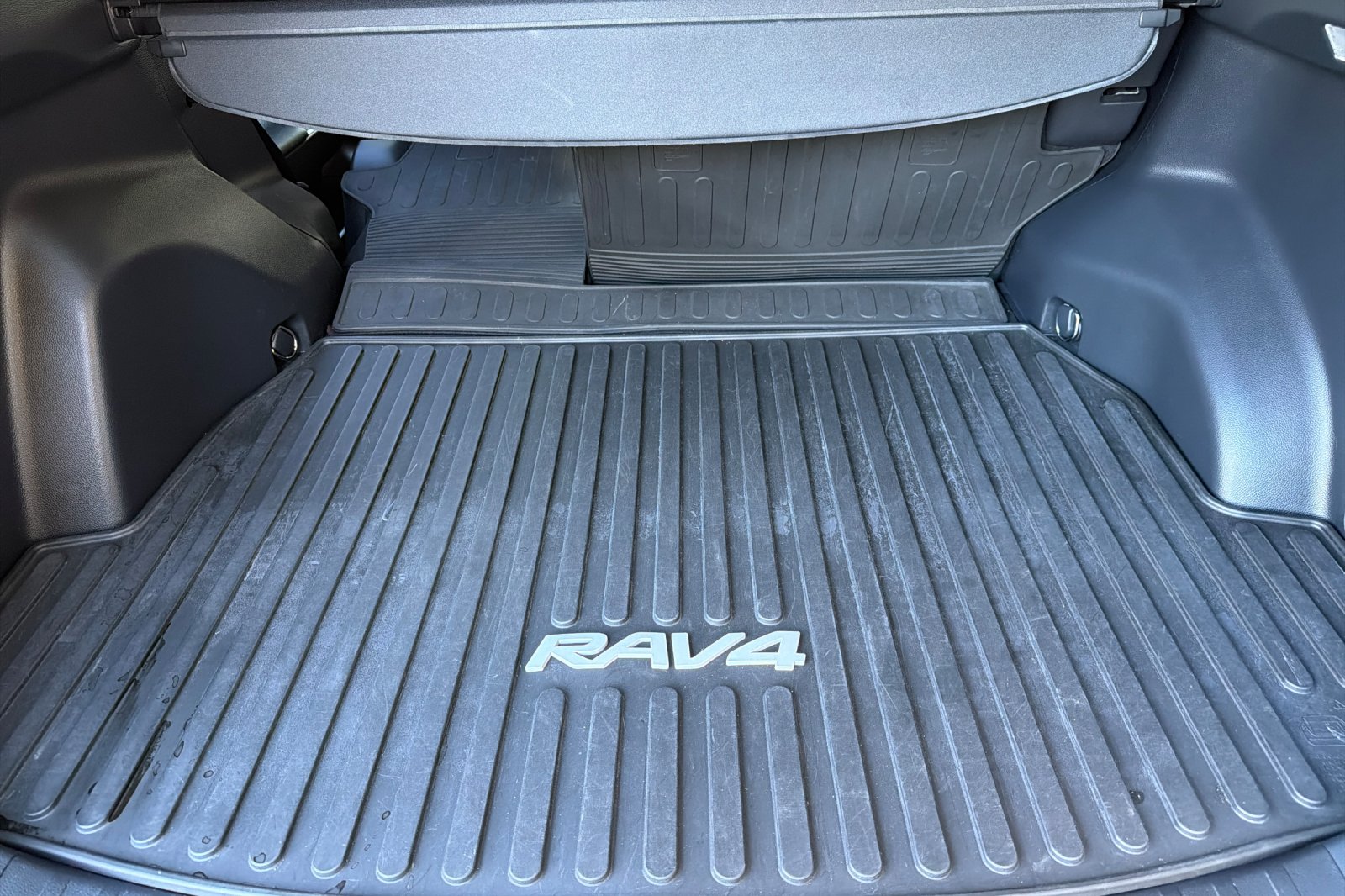 Used 2021 Silver Sky Metallic Toyota LE image 16
