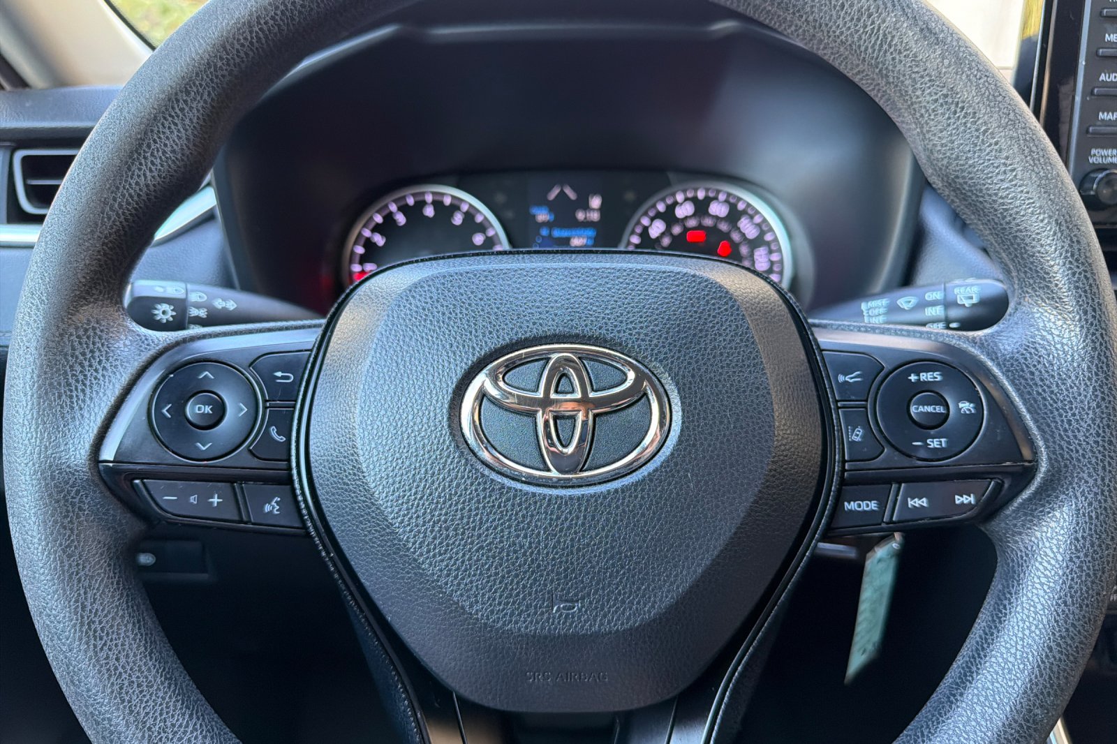 Used 2021 Silver Sky Metallic Toyota LE image 23