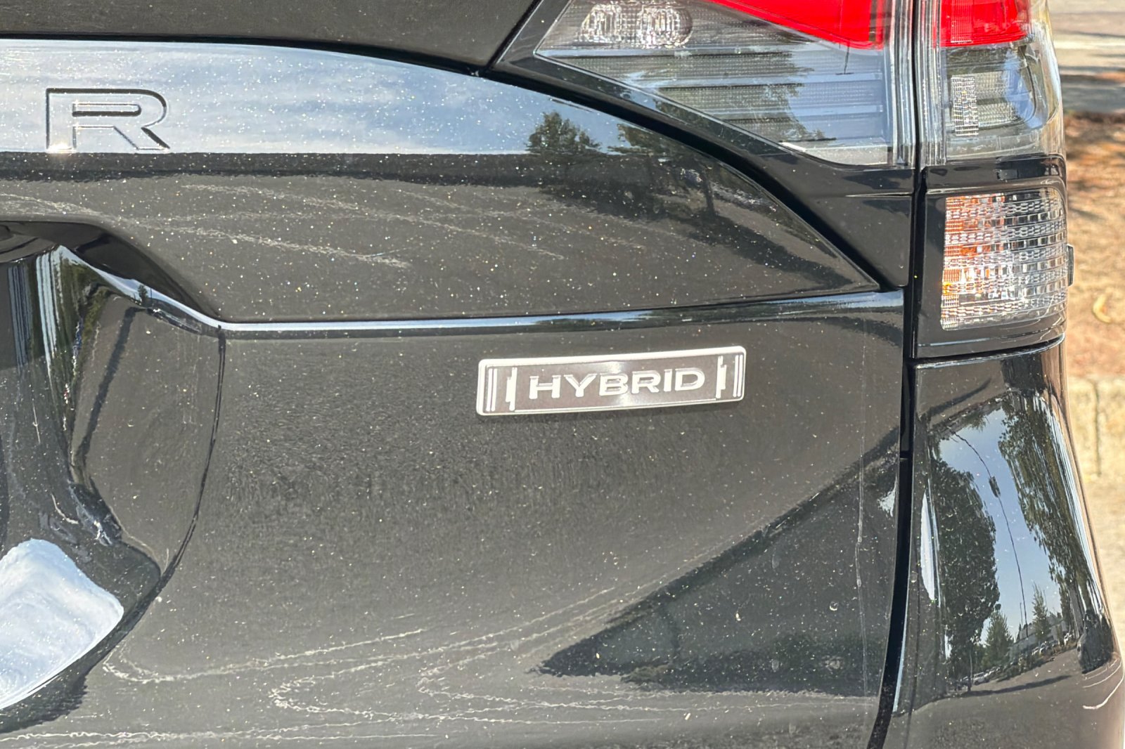 New 2026 CRYSTAL BLACK SILICA Subaru Limited Hybrid image 27