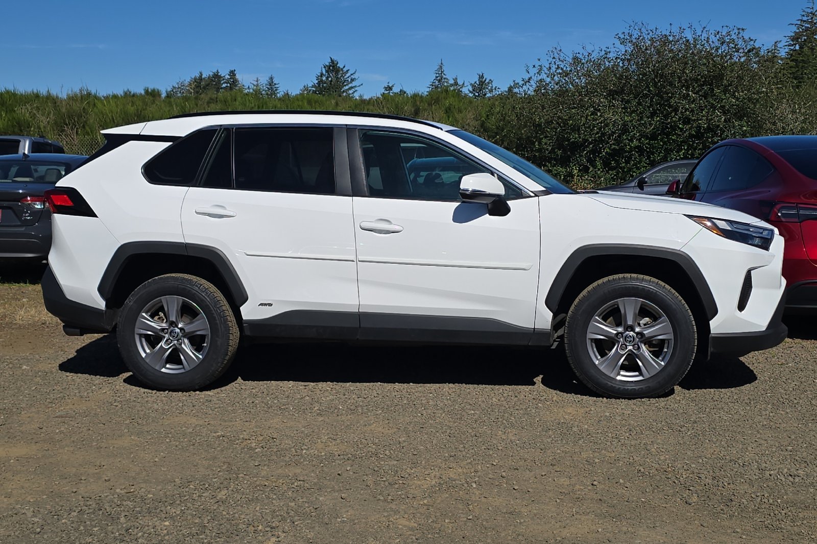 Used 2023 White Toyota LE image 3
