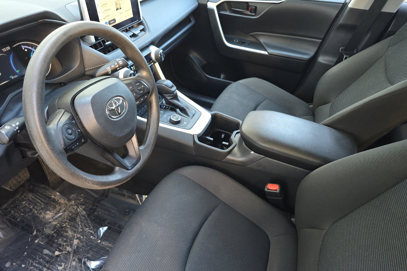 Used 2023 White Toyota LE image 7