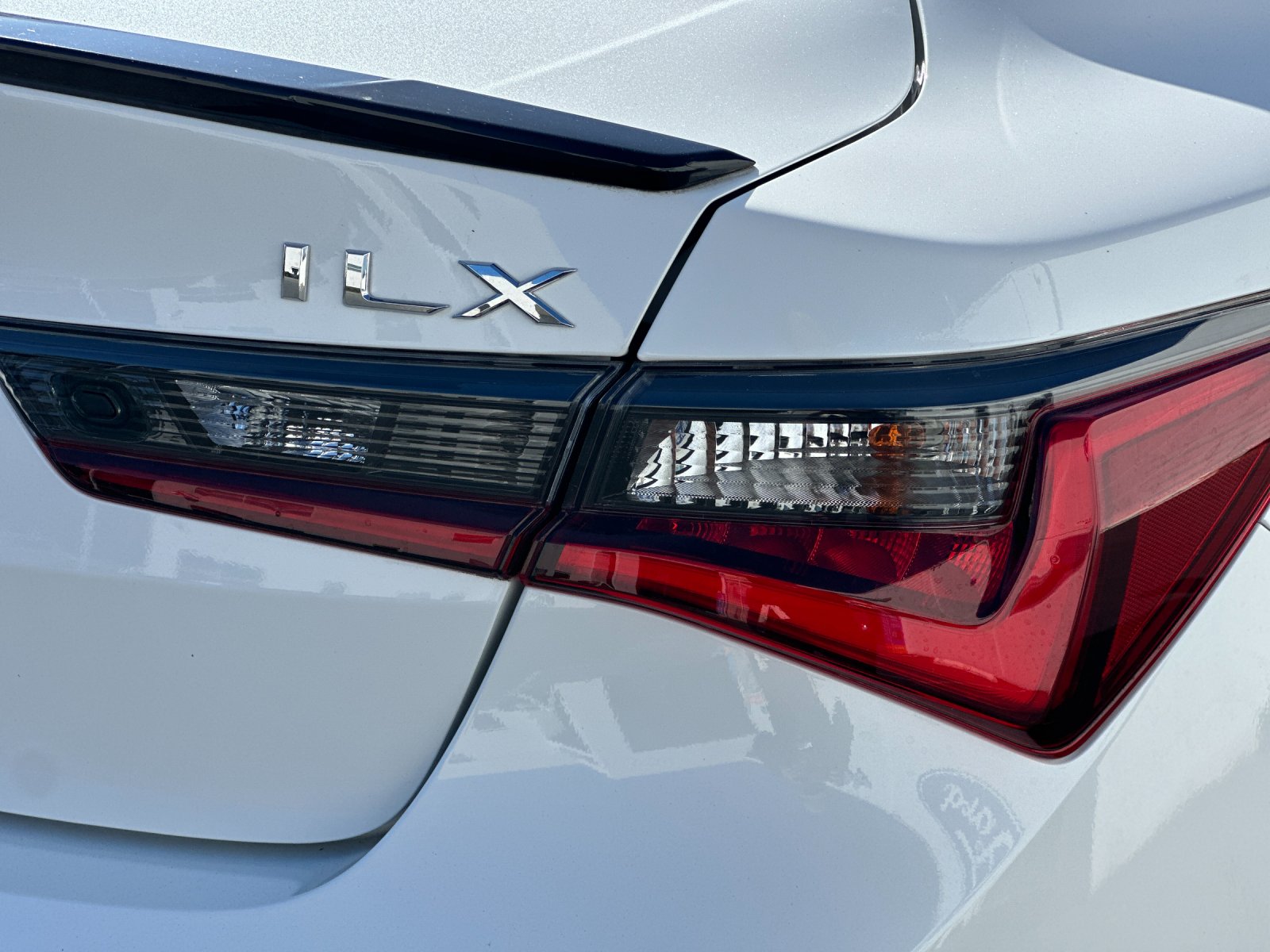 Used 2022 White Acura Technology & A-Spec Packages image 24