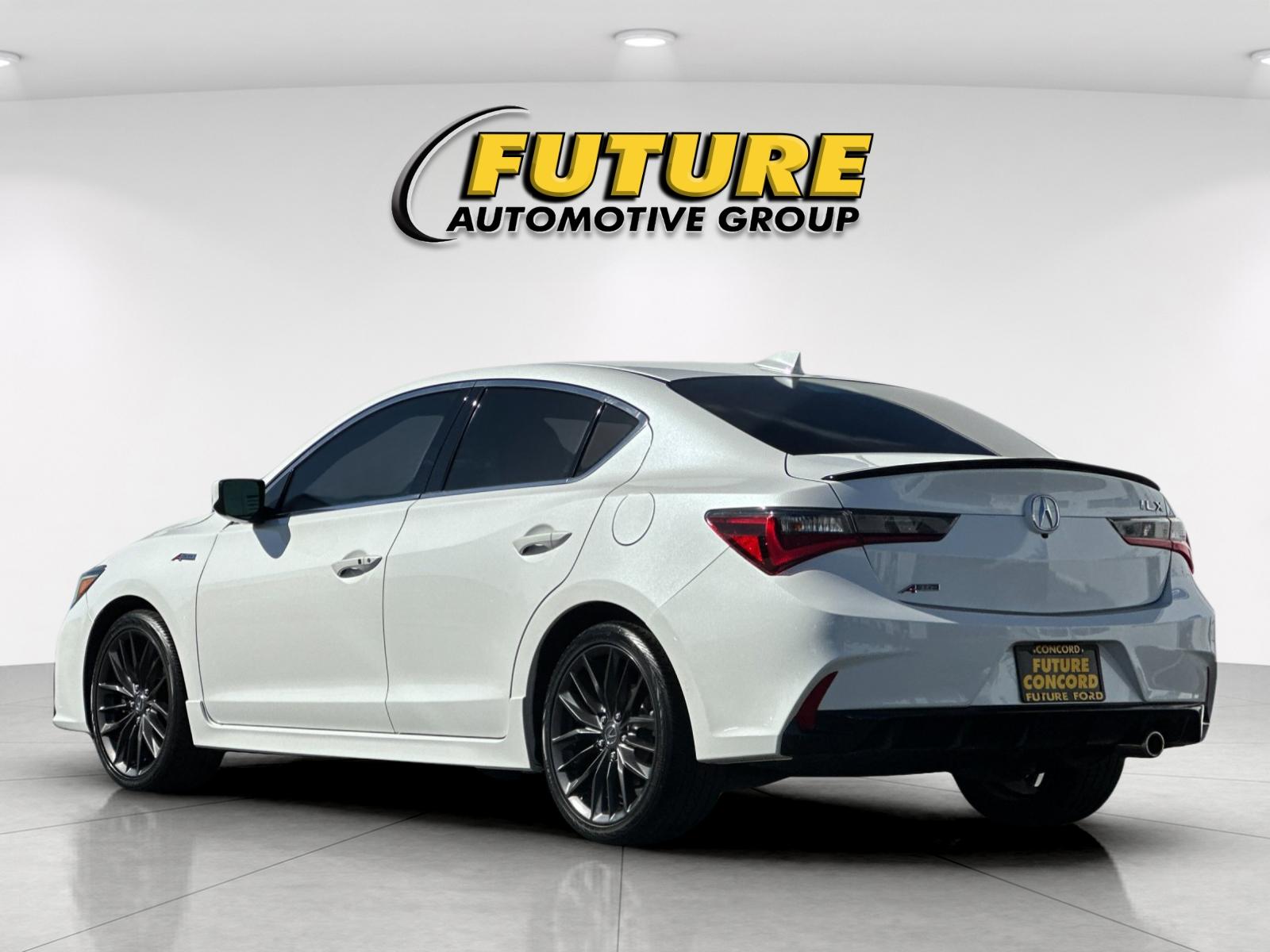 Used 2022 White Acura Technology & A-Spec Packages image 5