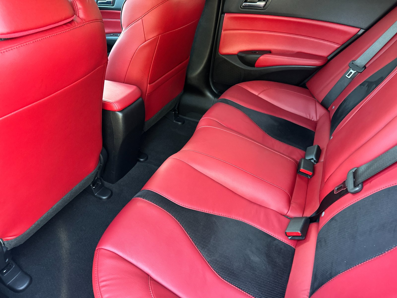 Used 2022 White Acura Technology & A-Spec Packages image 11