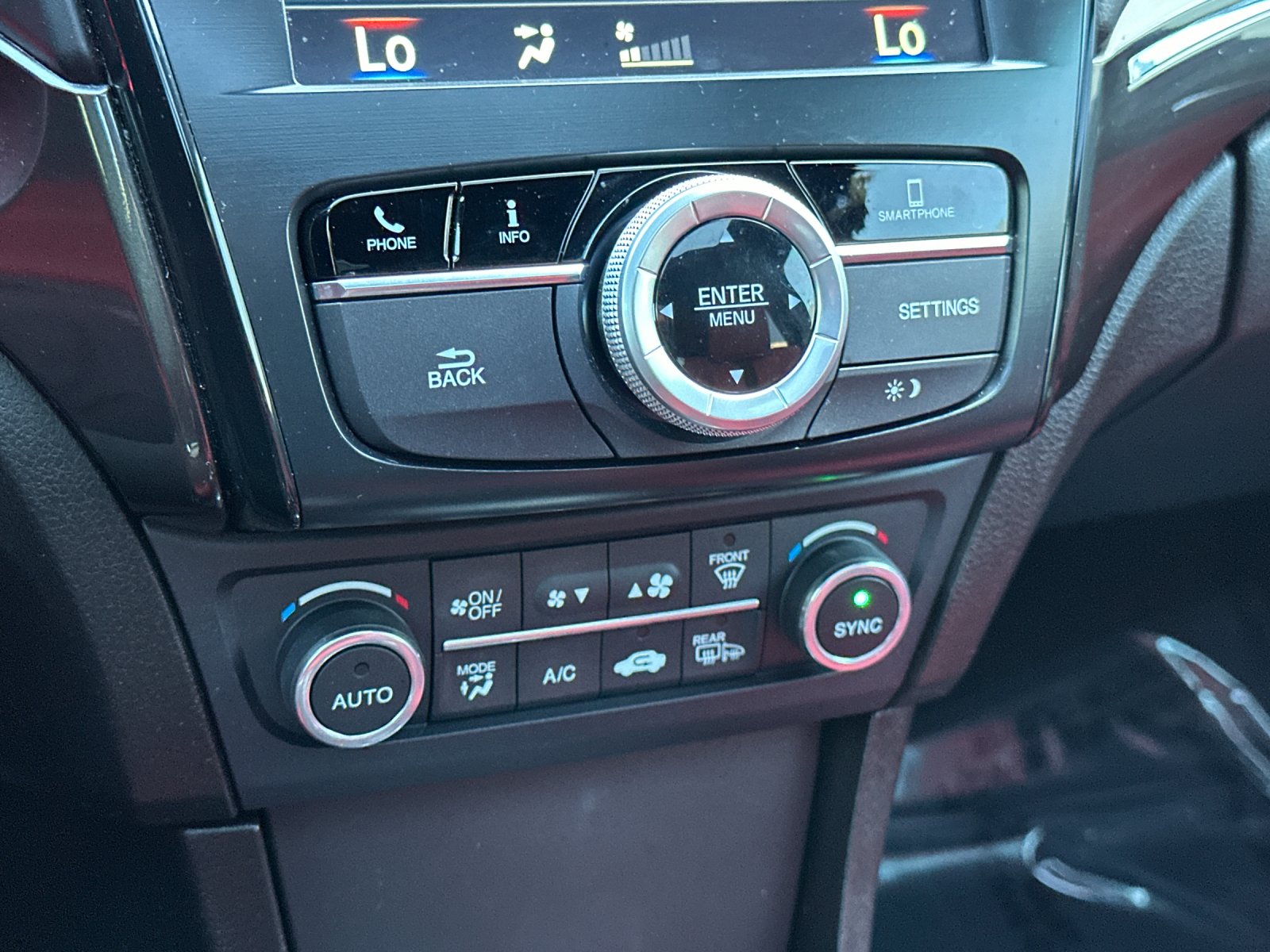 Used 2022 White Acura Technology & A-Spec Packages image 18