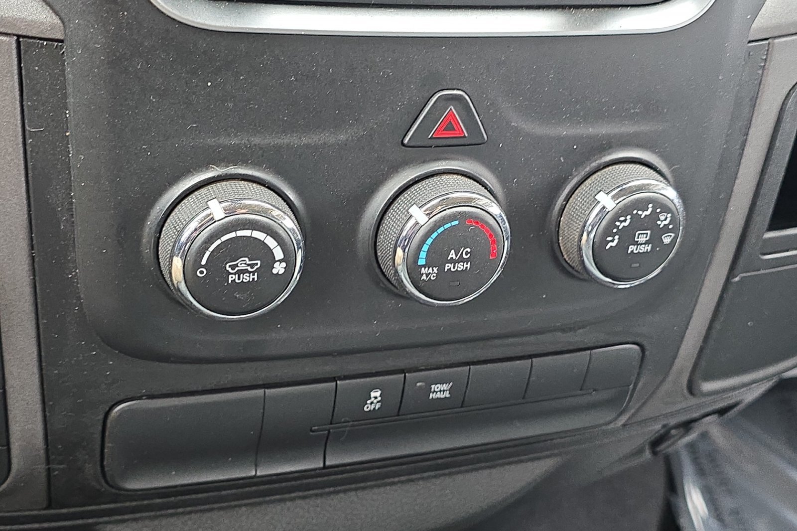 Used 2019 White Ram Express image 16