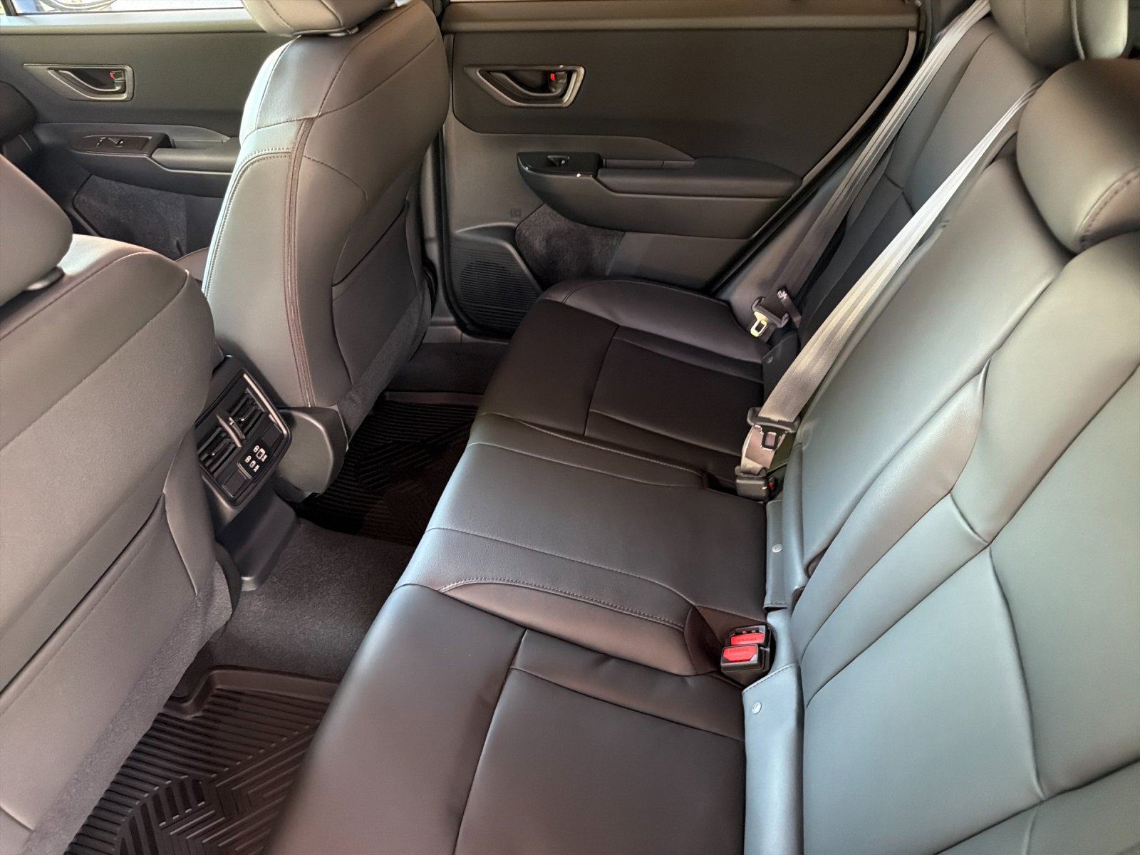 New 2026 SAPPHIRE BLUE PEARL Subaru Premium image 12