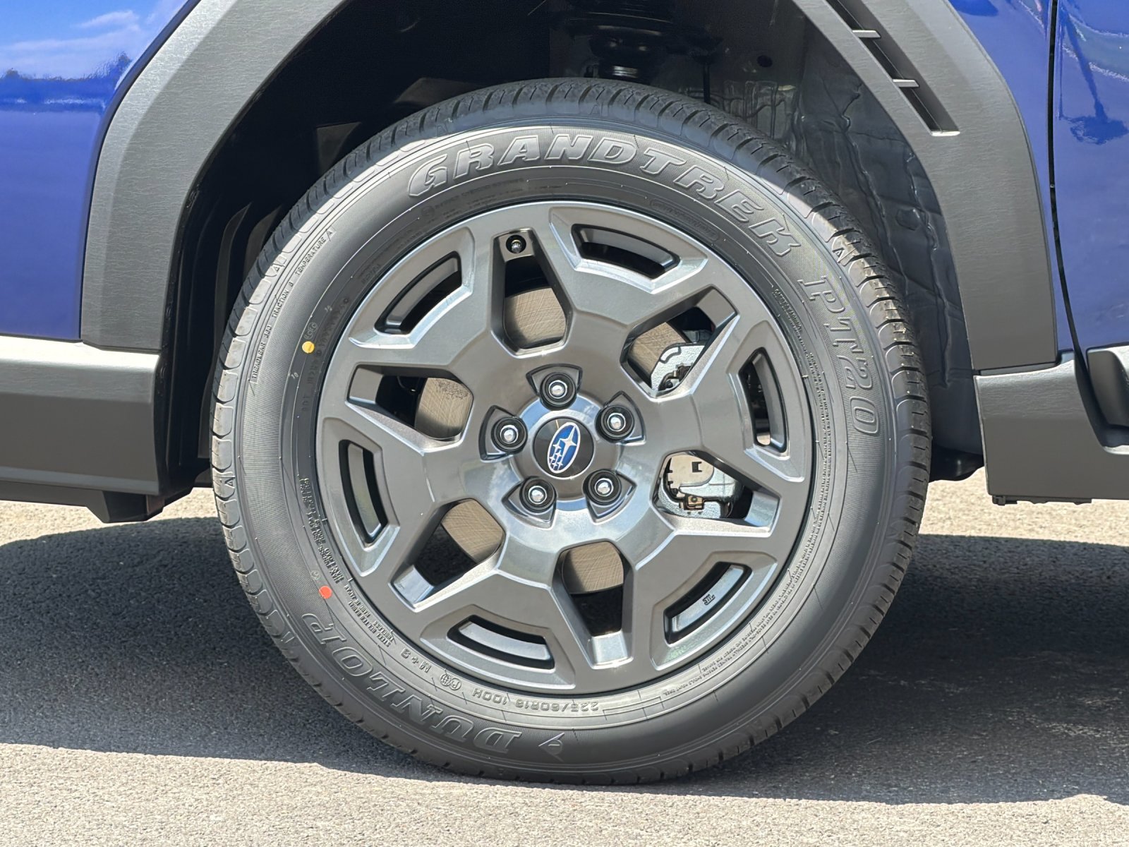 New 2026 SAPPHIRE BLUE PEARL Subaru Premium image 25