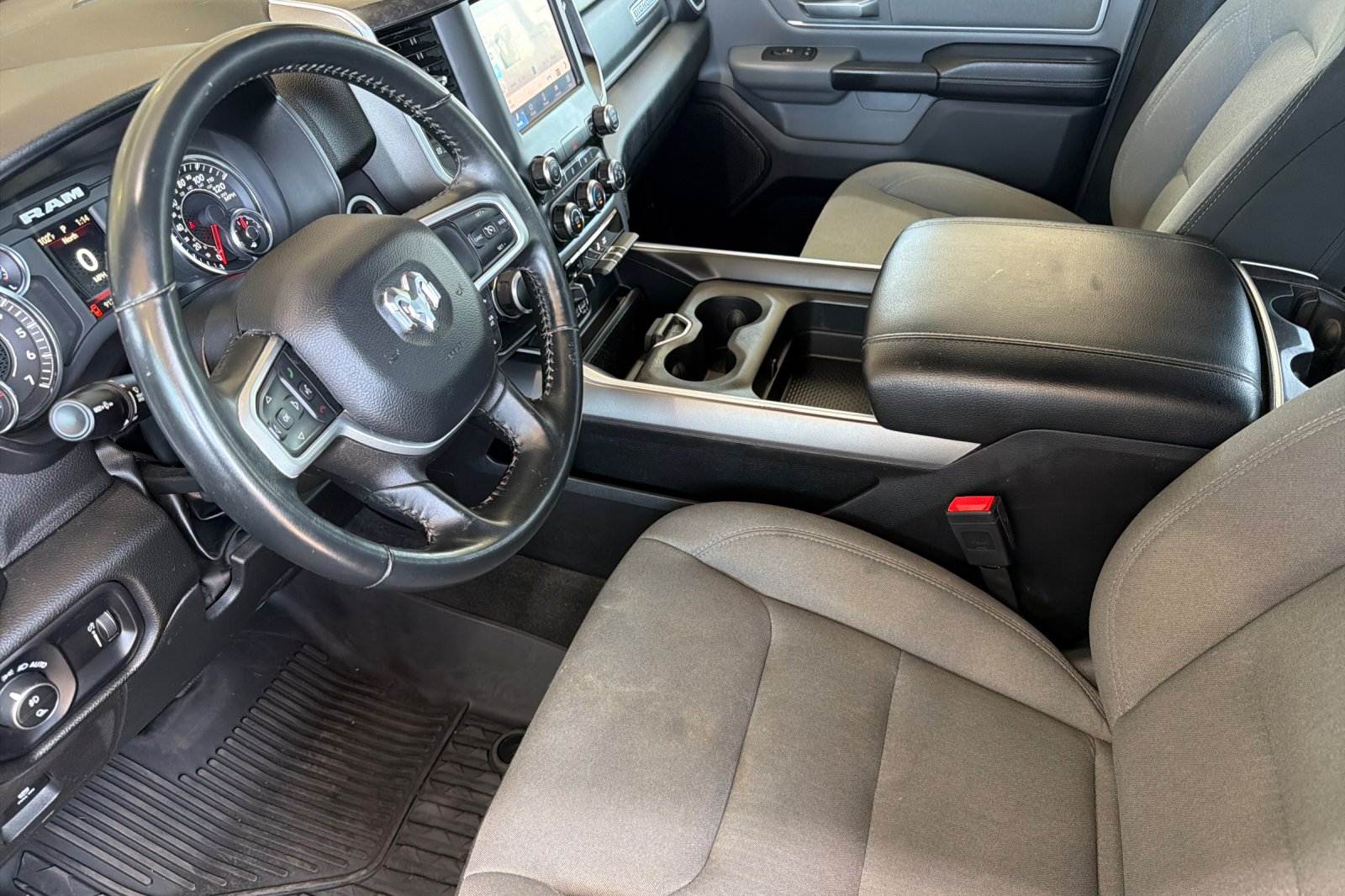 Used 2023 Blue Ram Big Horn/Lone Star image 8