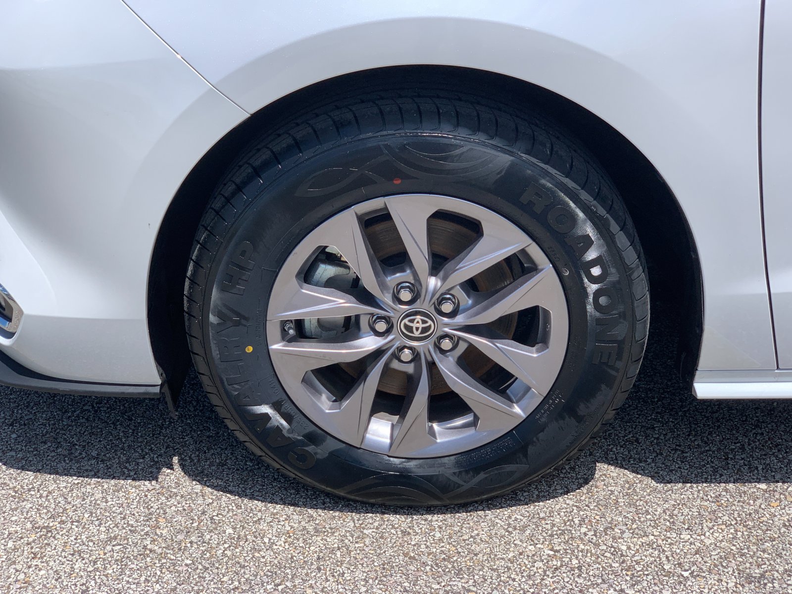 Used 2023 Beige Toyota XLE image 33