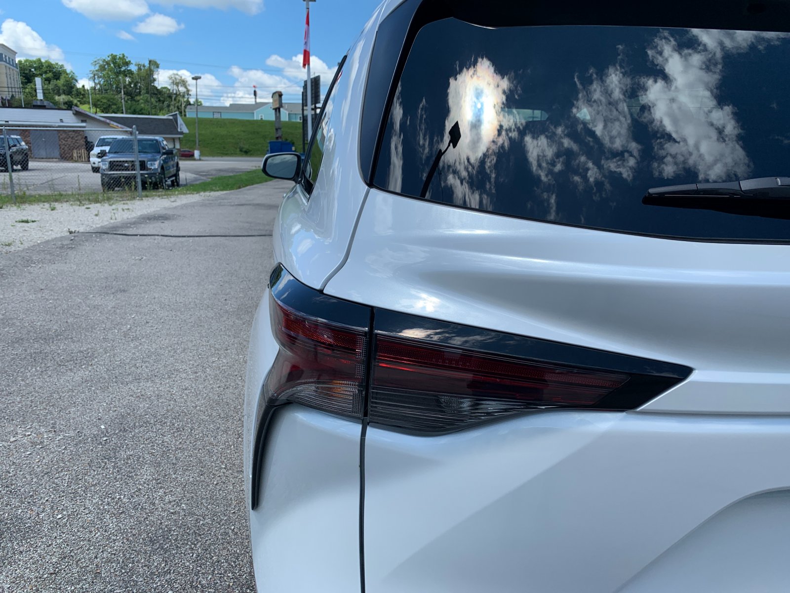 Used 2023 Beige Toyota XLE image 34