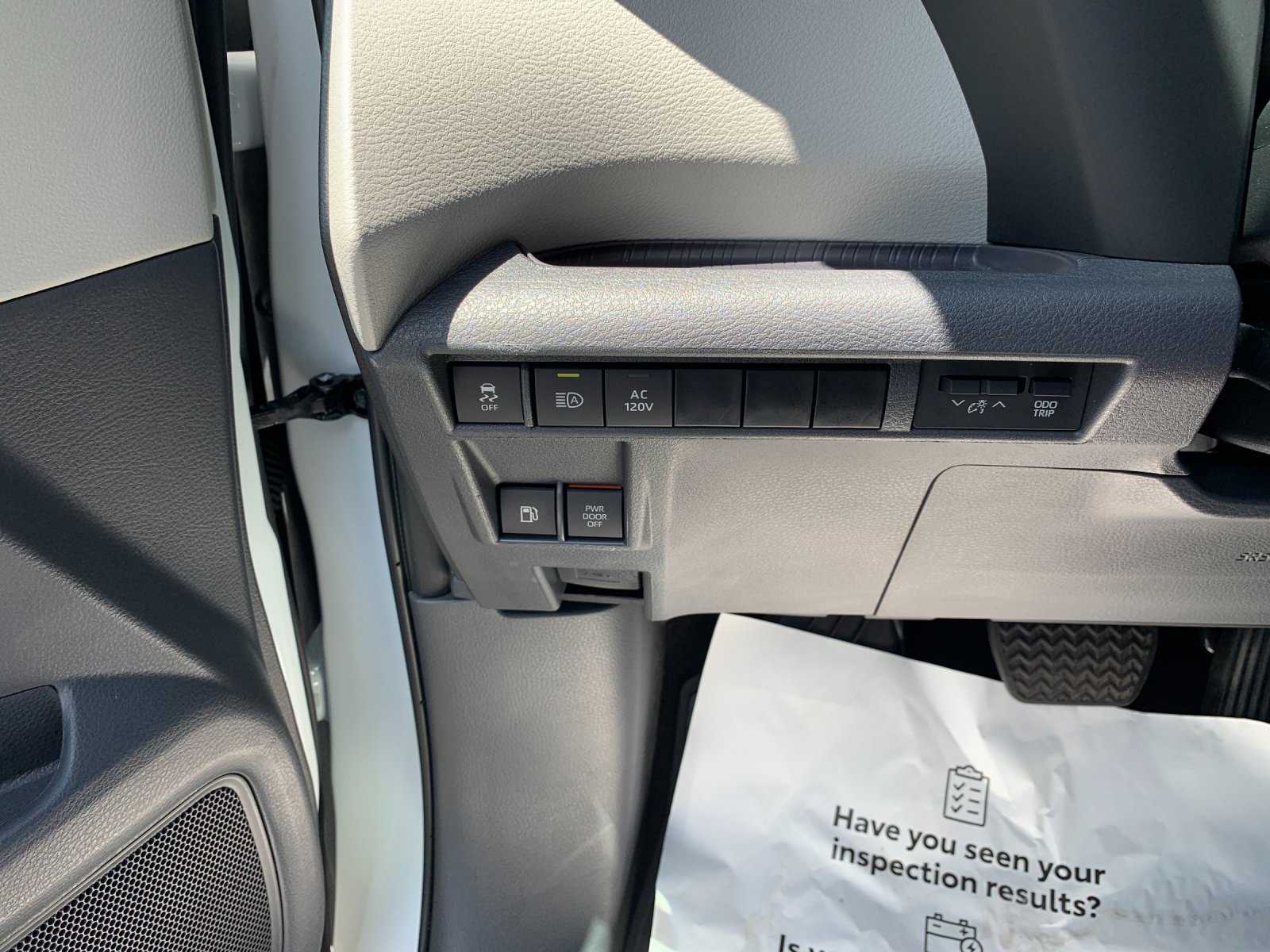 Used 2023 Beige Toyota XLE image 32