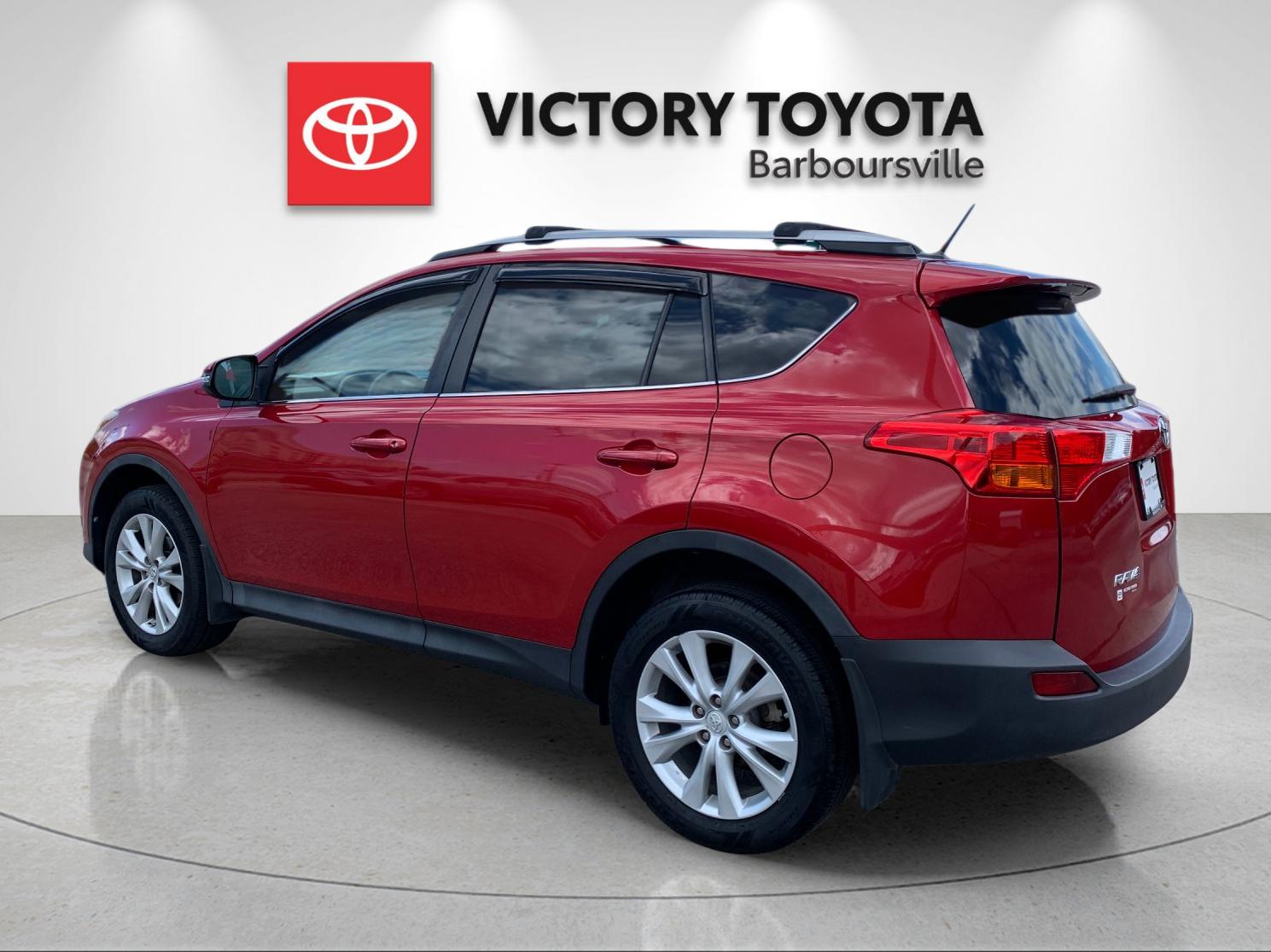 Used 2013 Red Toyota Limited image 3