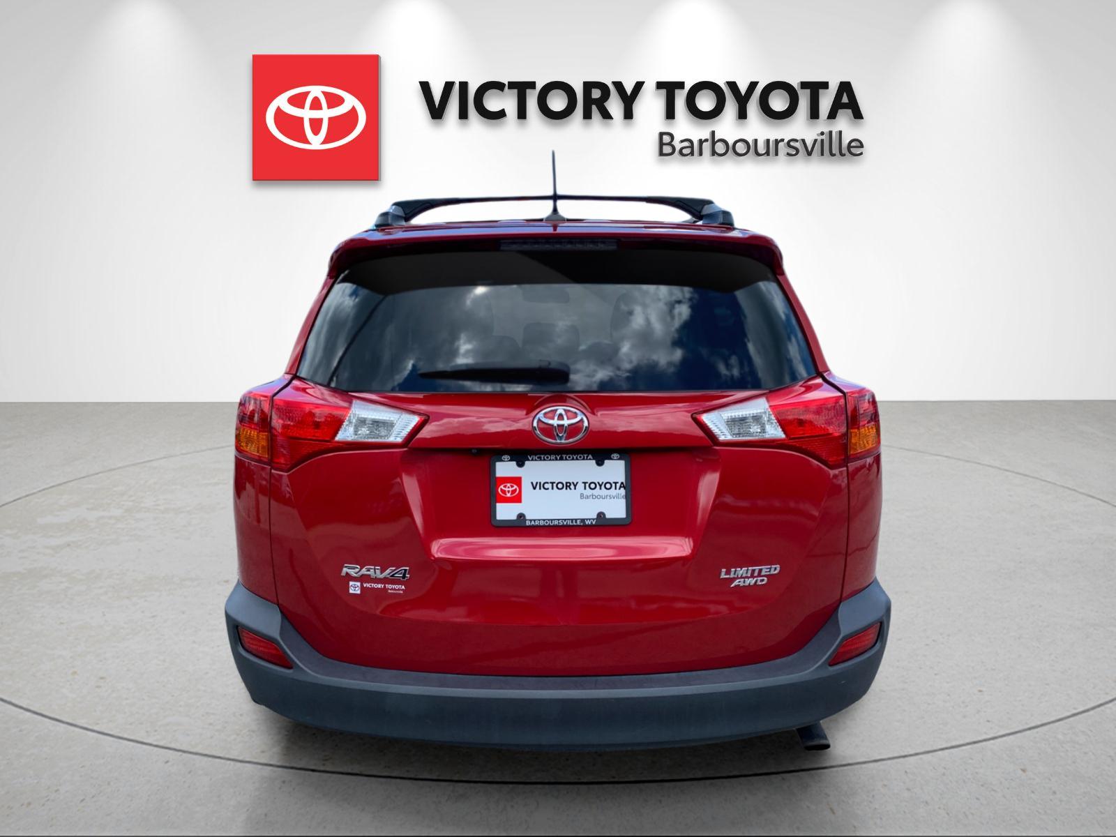 Used 2013 Red Toyota Limited image 4