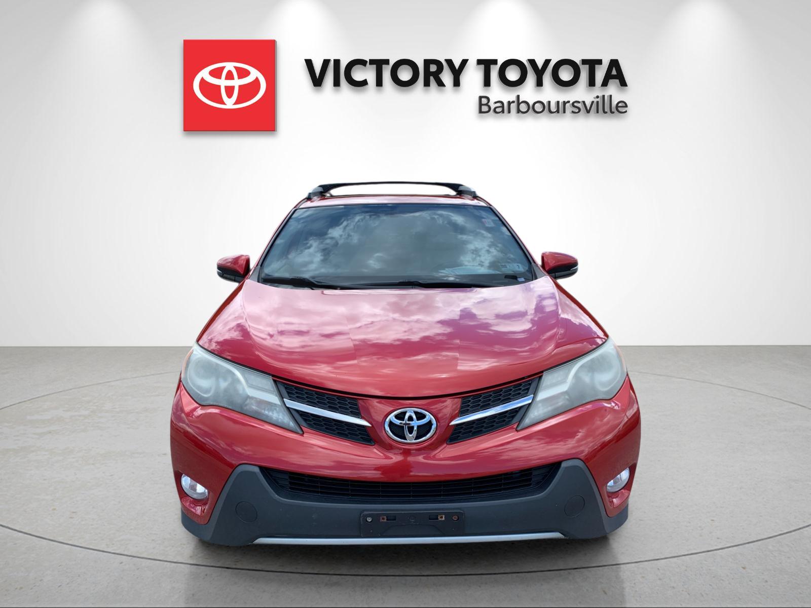 Used 2013 Red Toyota Limited image 8