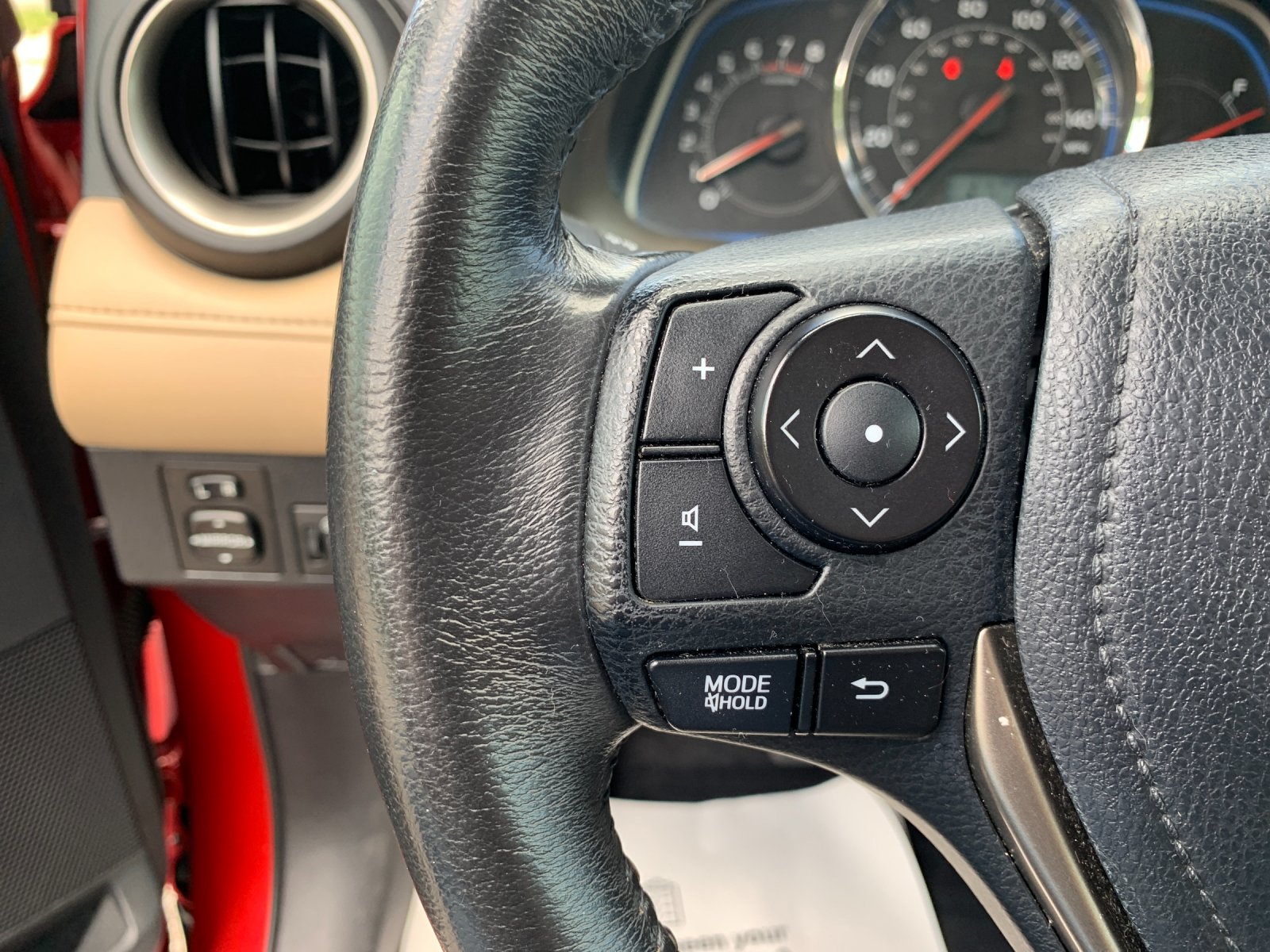 Used 2013 Red Toyota Limited image 26