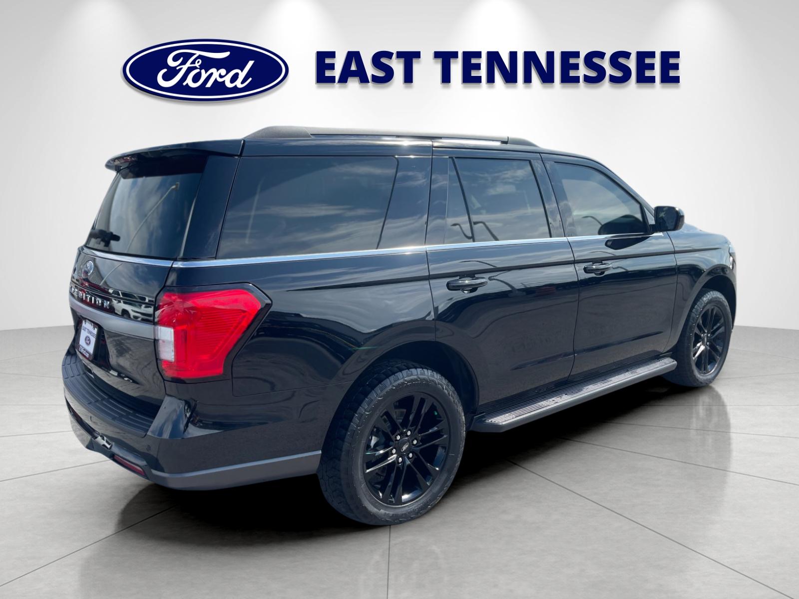 Used 2024 Black Ford XLT image 3