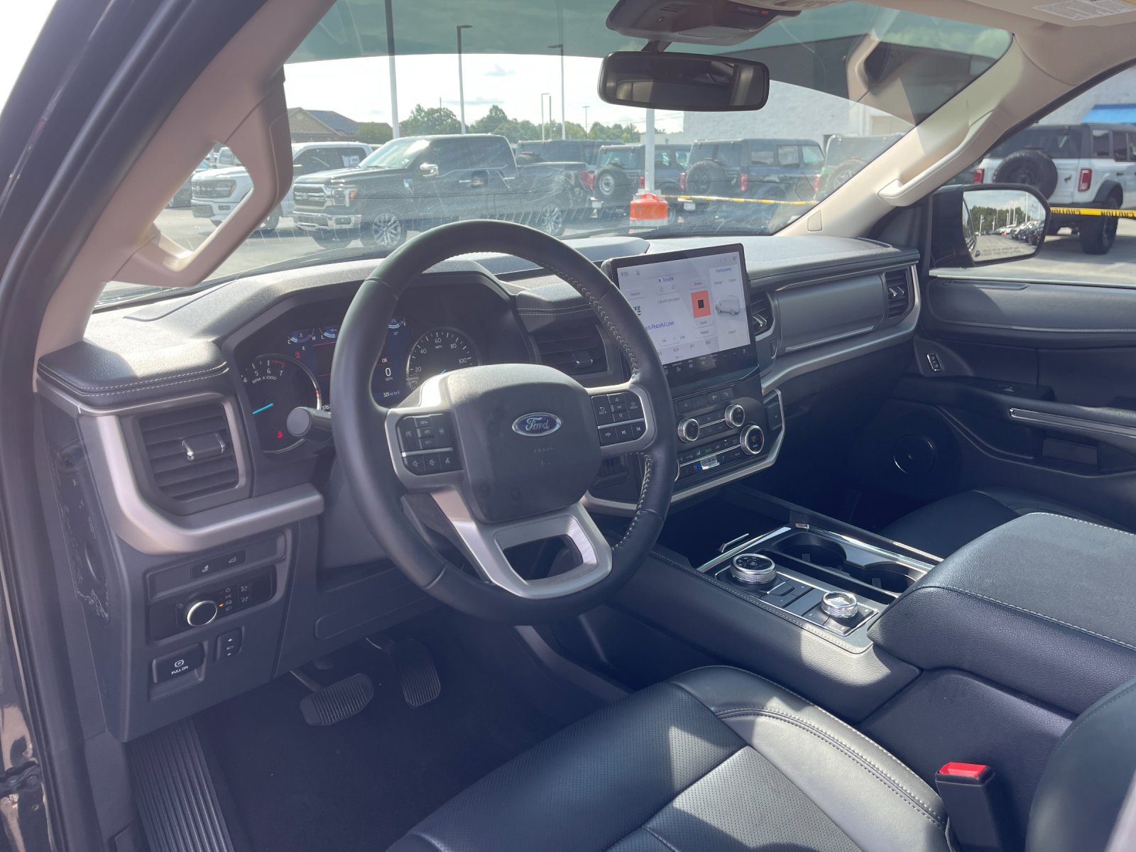 Used 2024 Black Ford XLT image 11