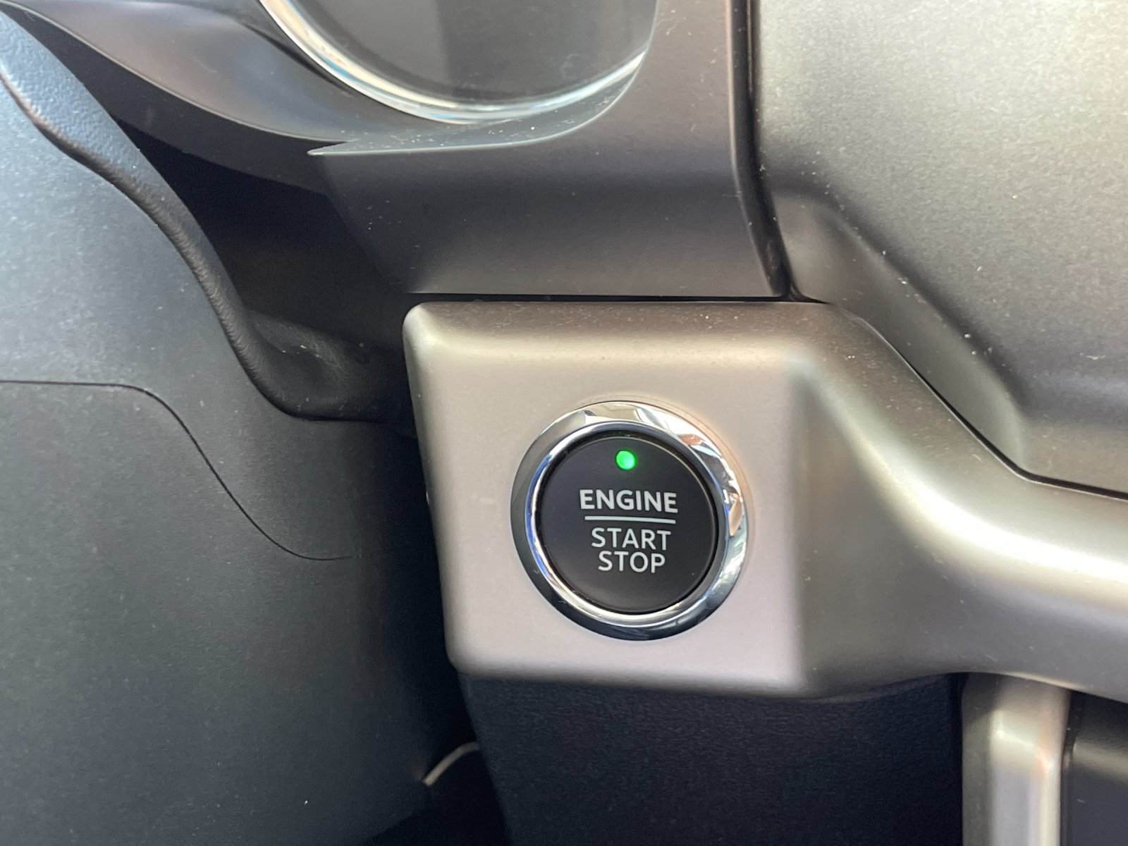 Used 2024 Black Ford XLT image 27