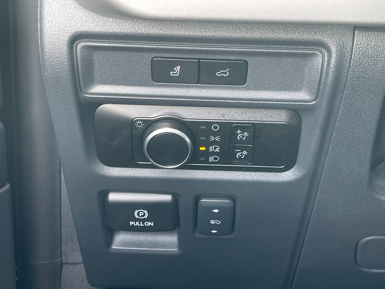 Used 2024 Black Ford XLT image 33