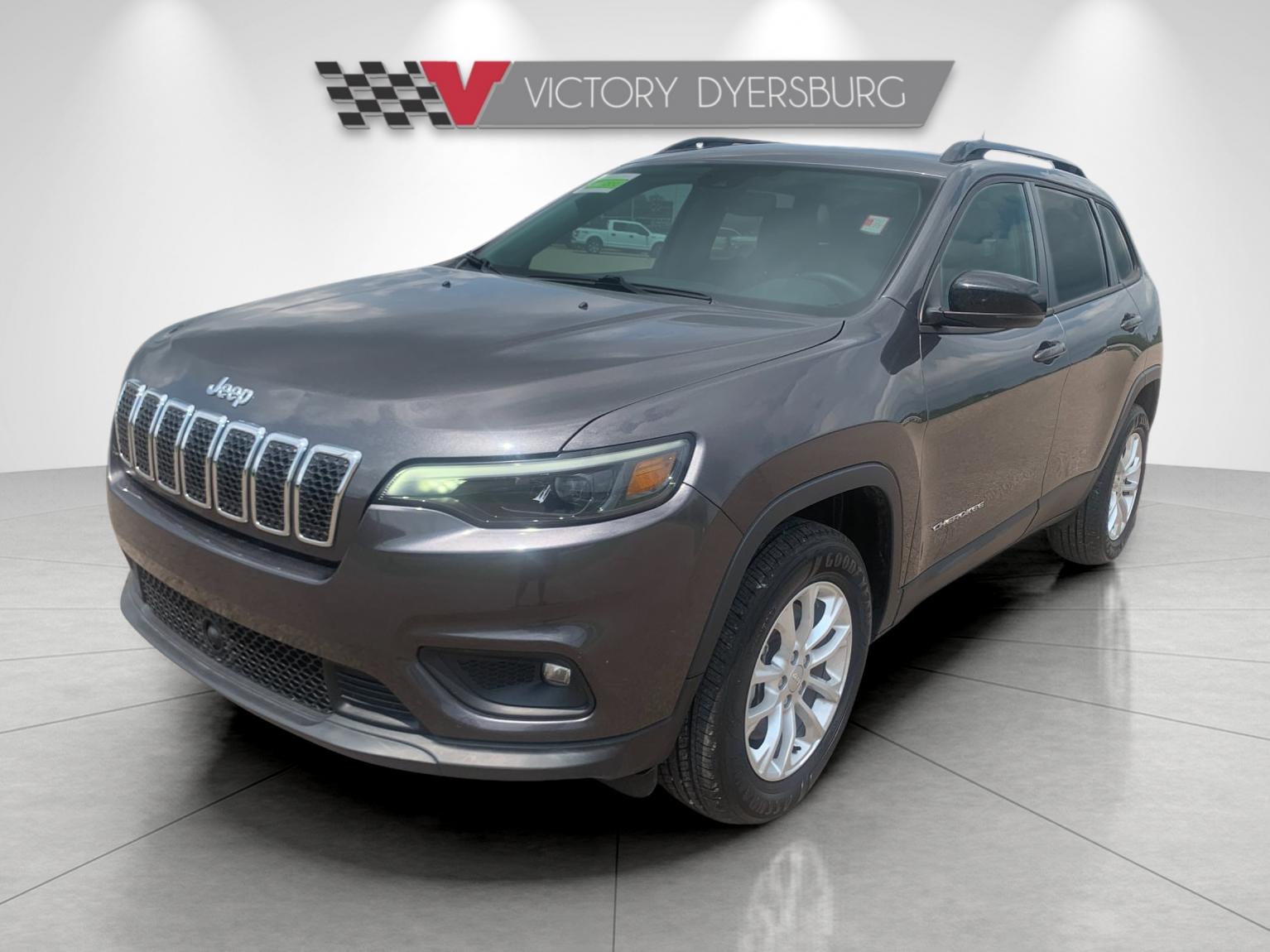 Used 2022 Gray Jeep Latitude Lux image 8