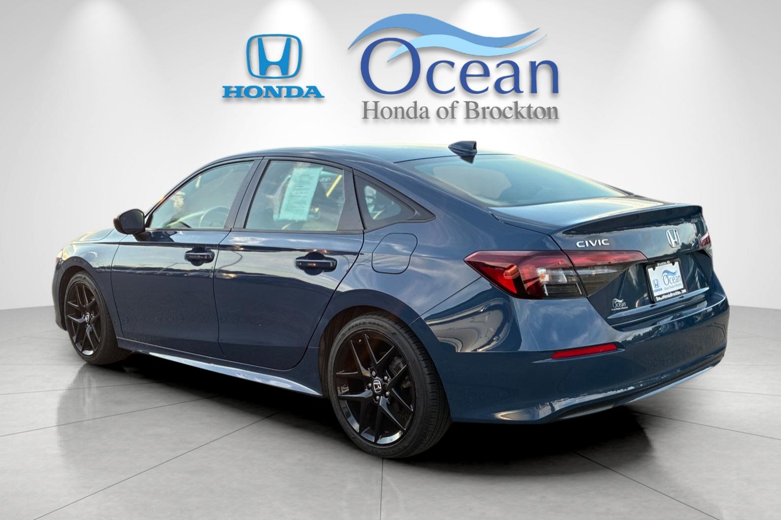 Used 2025 Blue Lagoon Pearl Honda Sport image 5