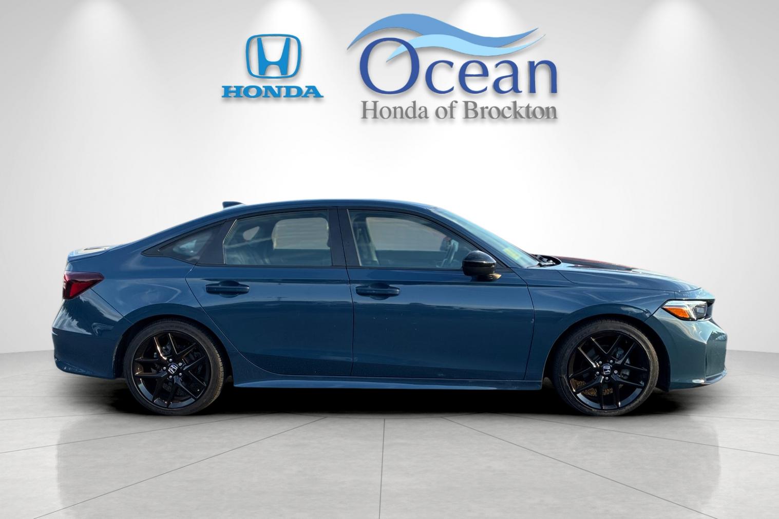 Used 2025 Blue Lagoon Pearl Honda Sport image 2