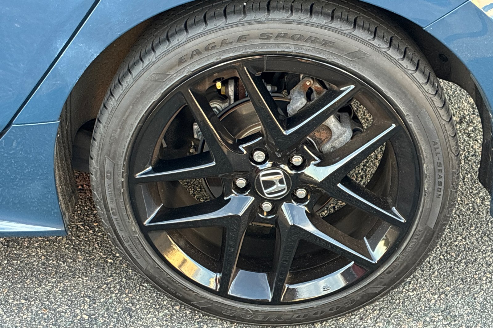 Used 2025 Blue Lagoon Pearl Honda Sport image 33