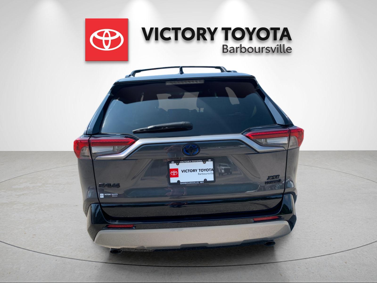 Used 2024 Gray Toyota XSE image 4