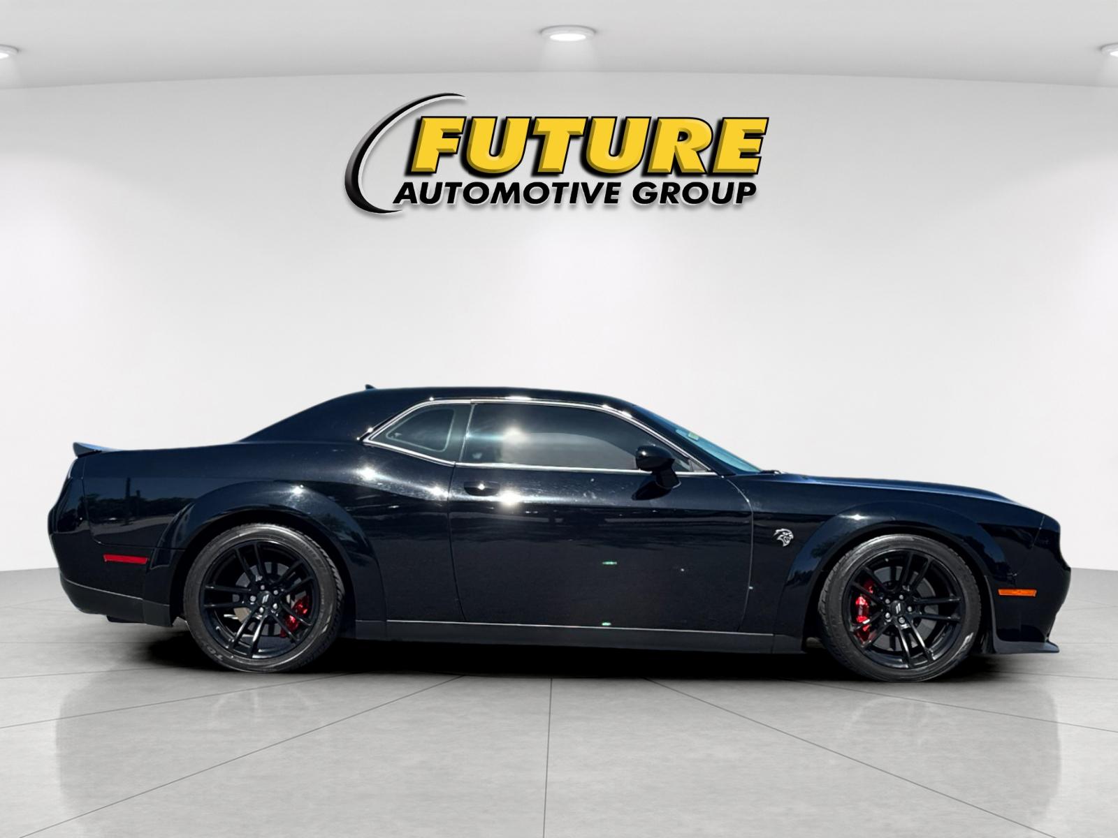 Used 2022 Black Dodge SRT Hellcat image 3