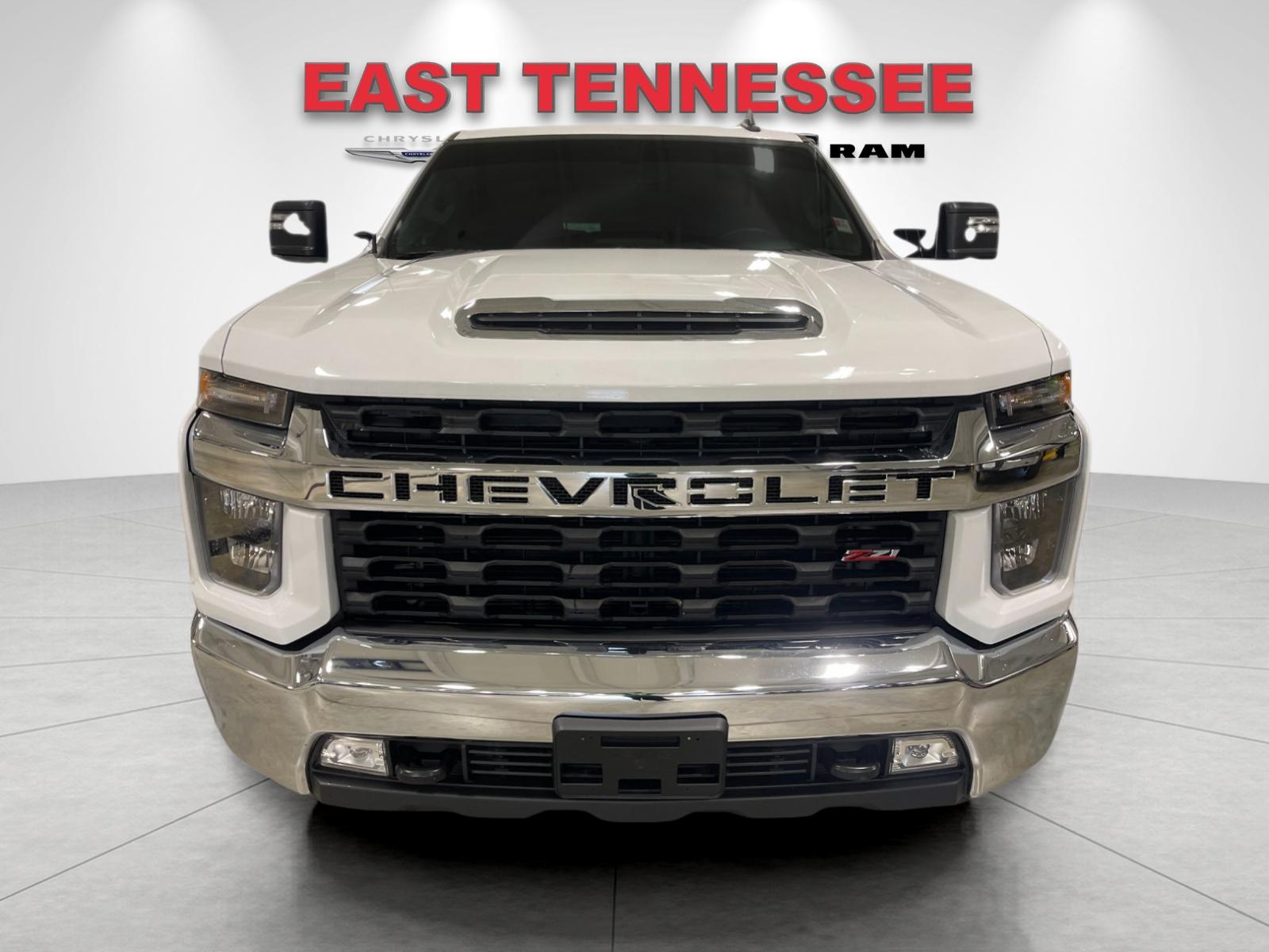 Used 2023 White Chevrolet LT image 9