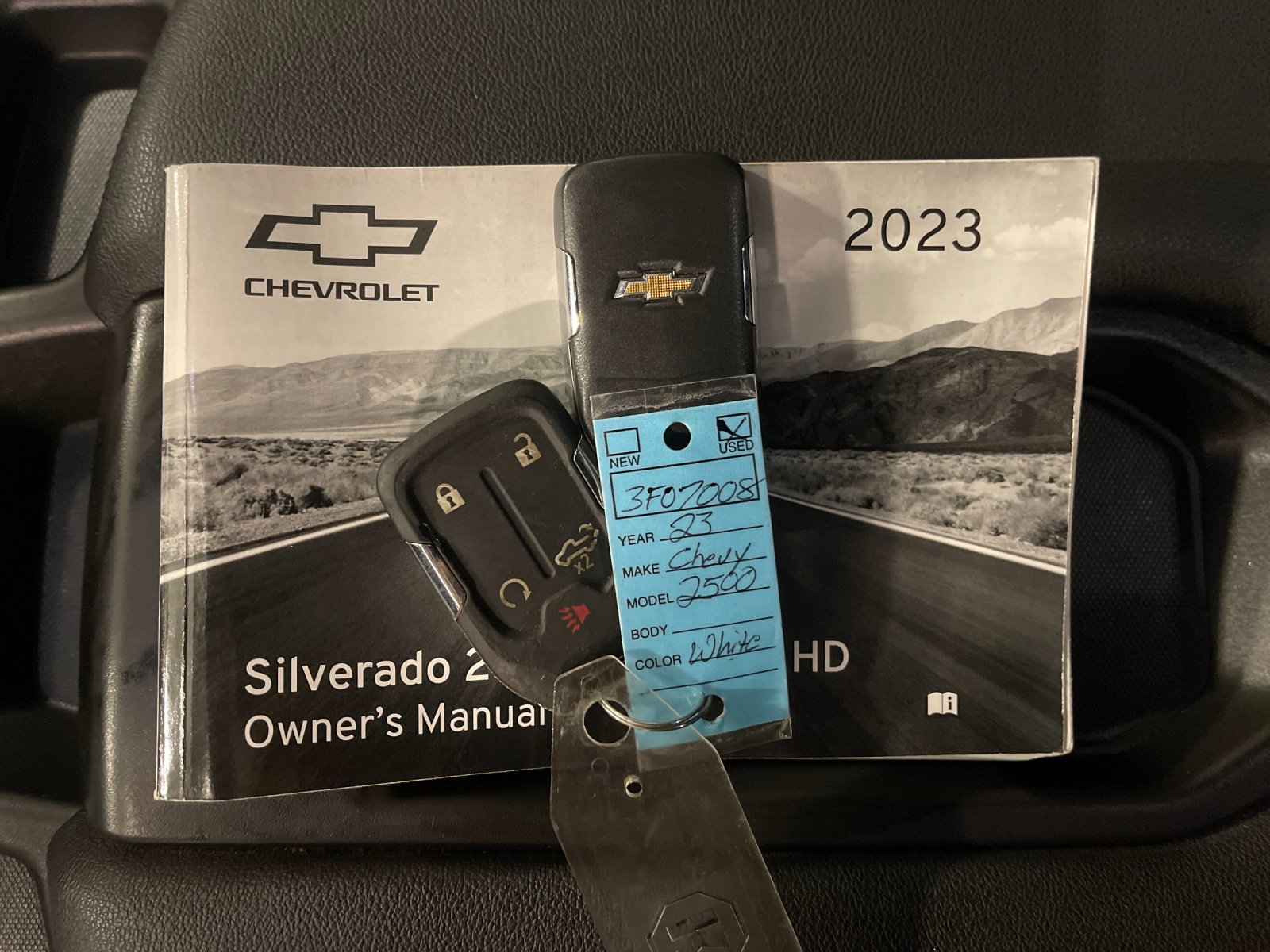 Used 2023 White Chevrolet LT image 10