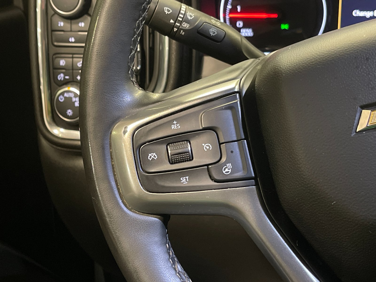 Used 2023 White Chevrolet LT image 25