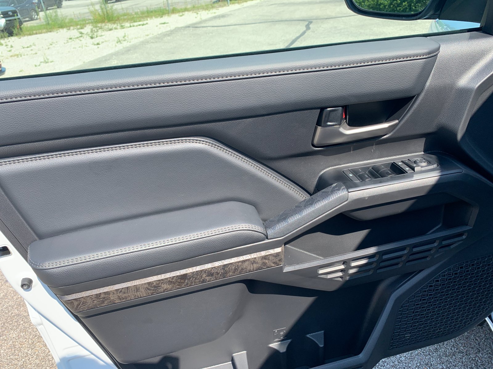 New 2026 Wind Chill Pearl Toyota Limited image 11