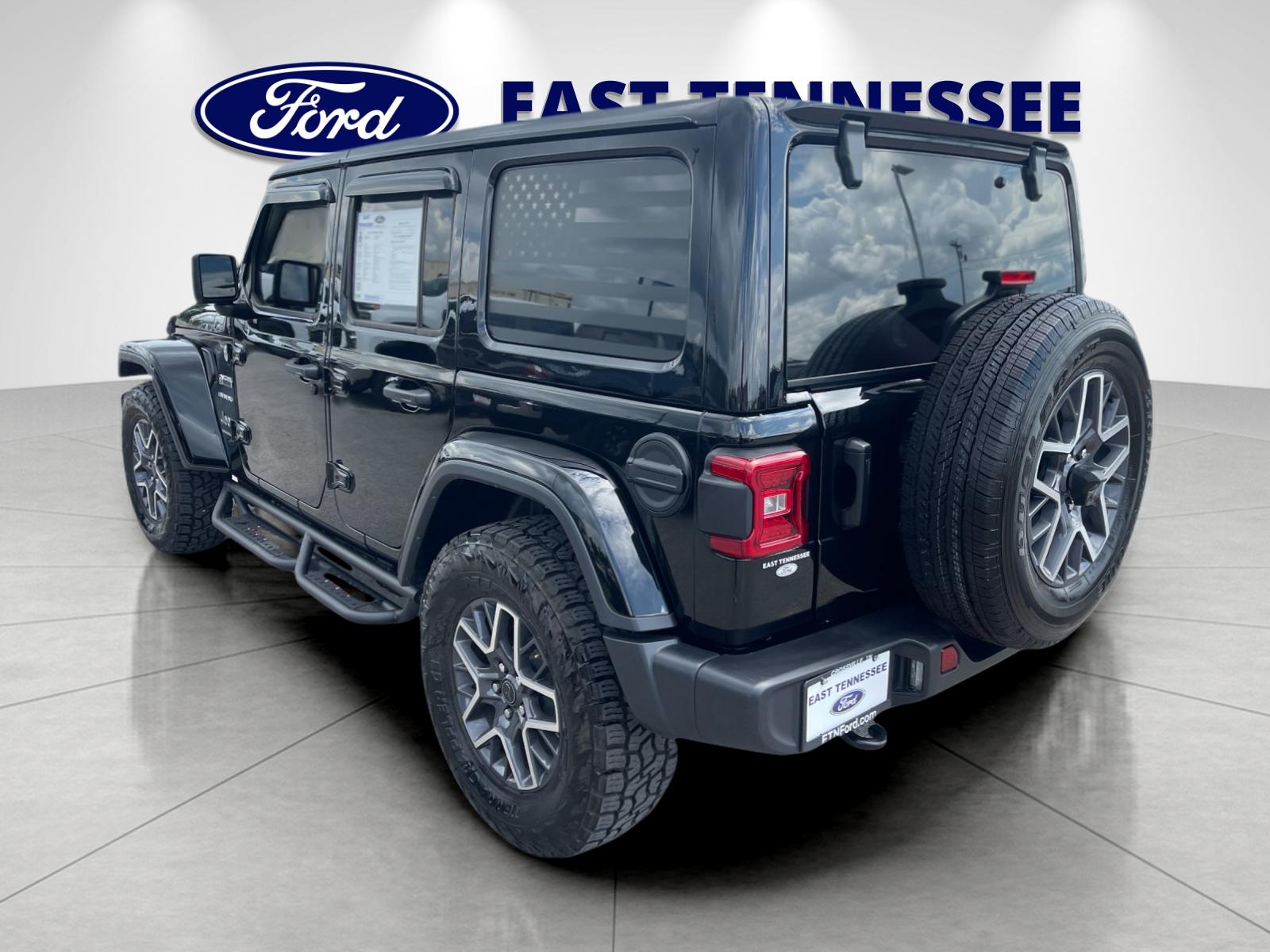 Used 2024 Black Jeep Sahara image 5