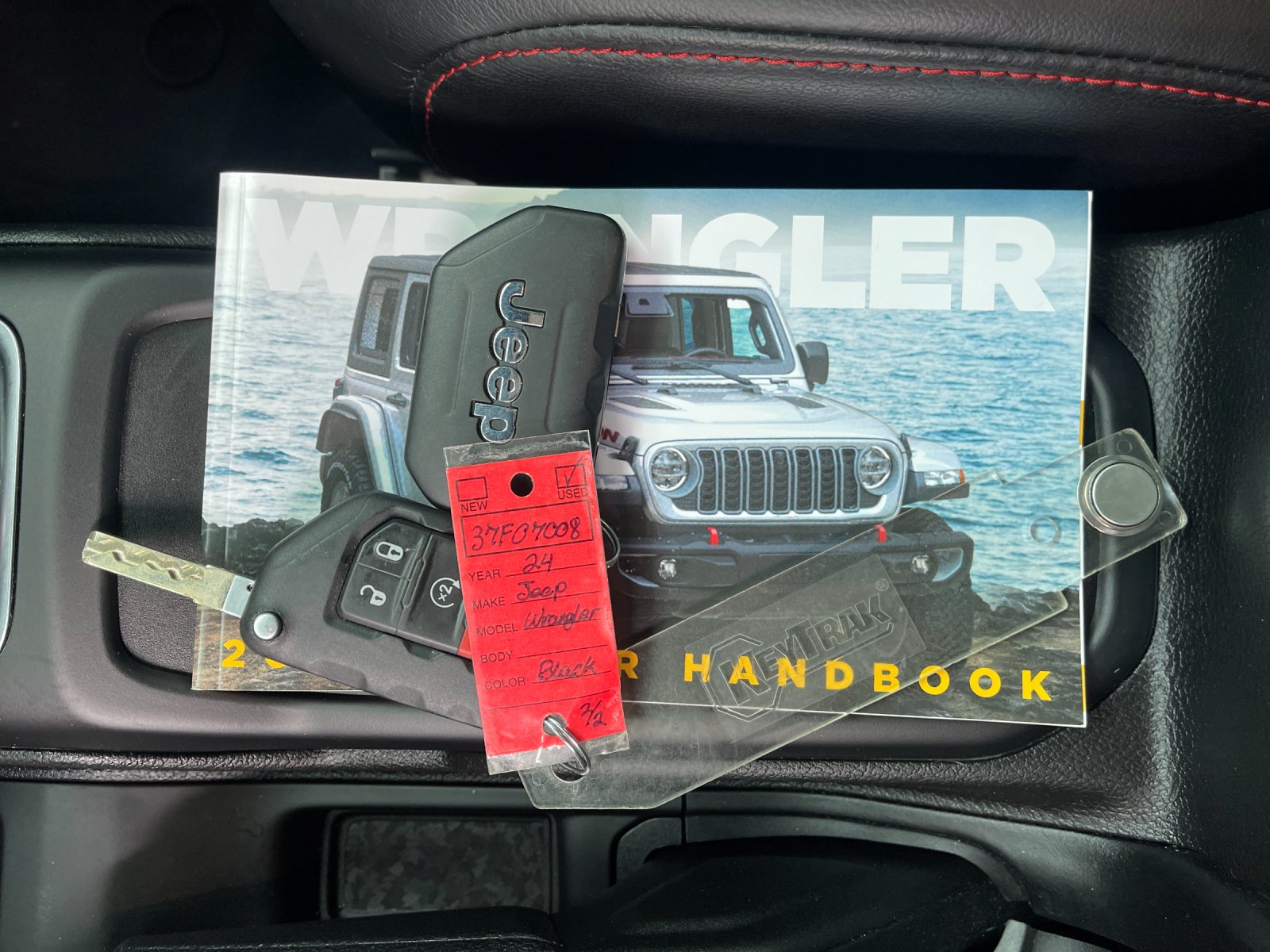 Used 2024 Black Jeep Sahara image 10
