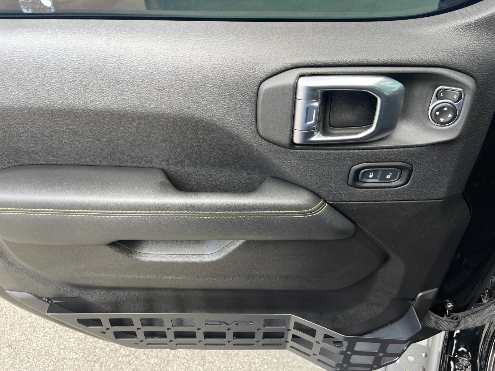 Used 2024 Black Jeep Sahara image 12