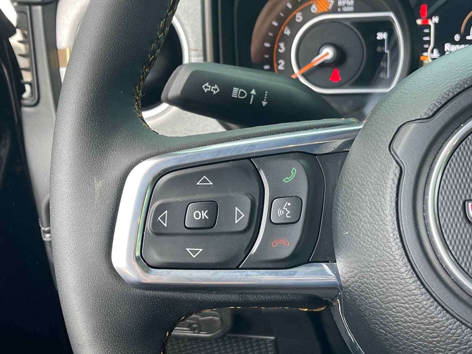 Used 2024 Black Jeep Sahara image 27