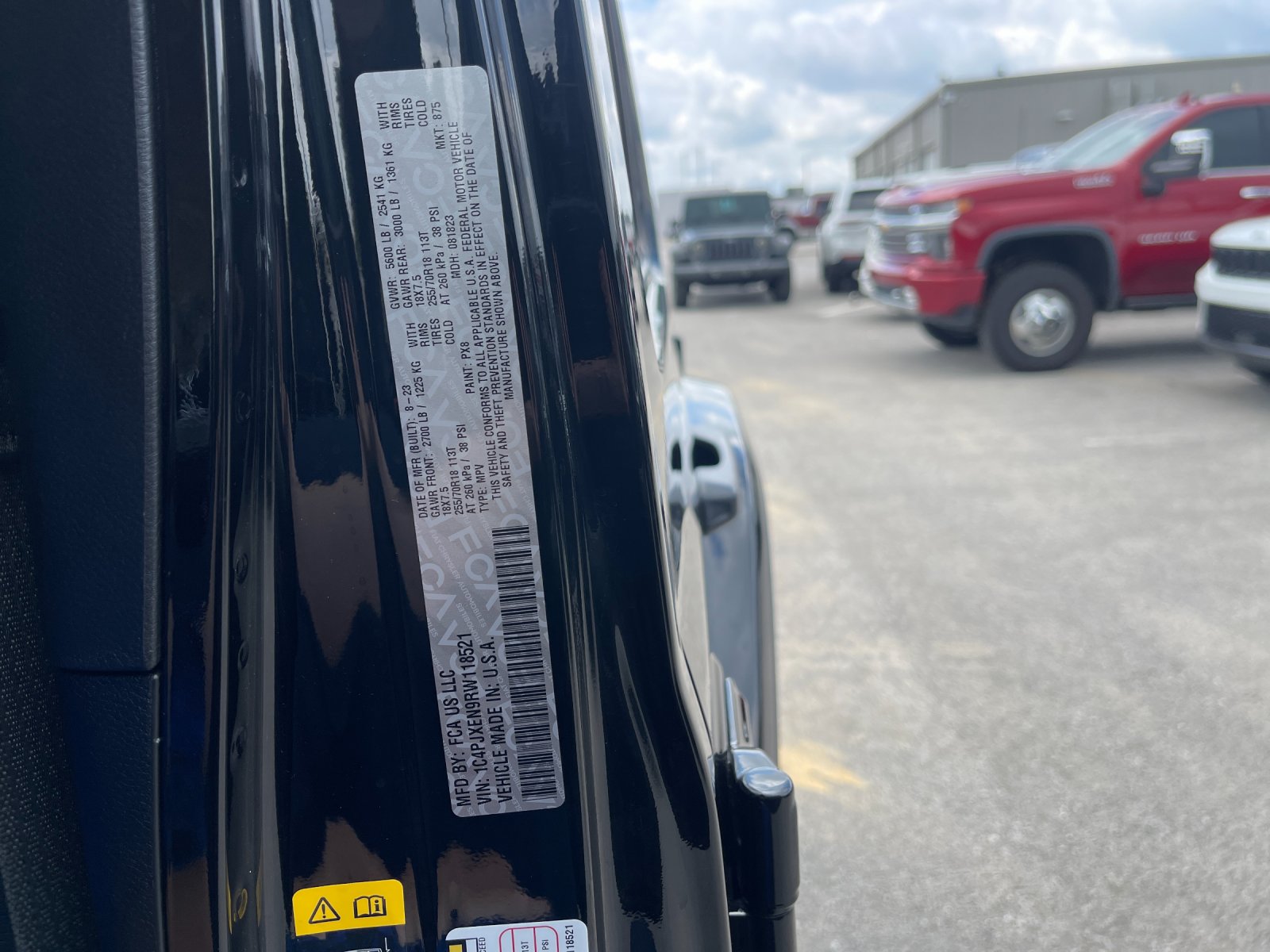 Used 2024 Black Jeep Sahara image 33