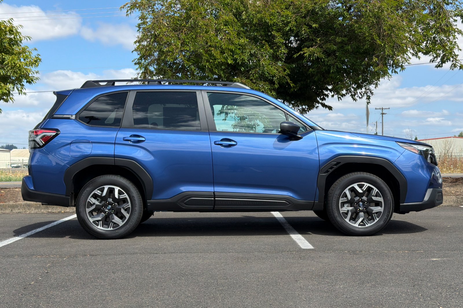 New 2026 DAYBREAK BLUE PEARL Subaru Premium image 3