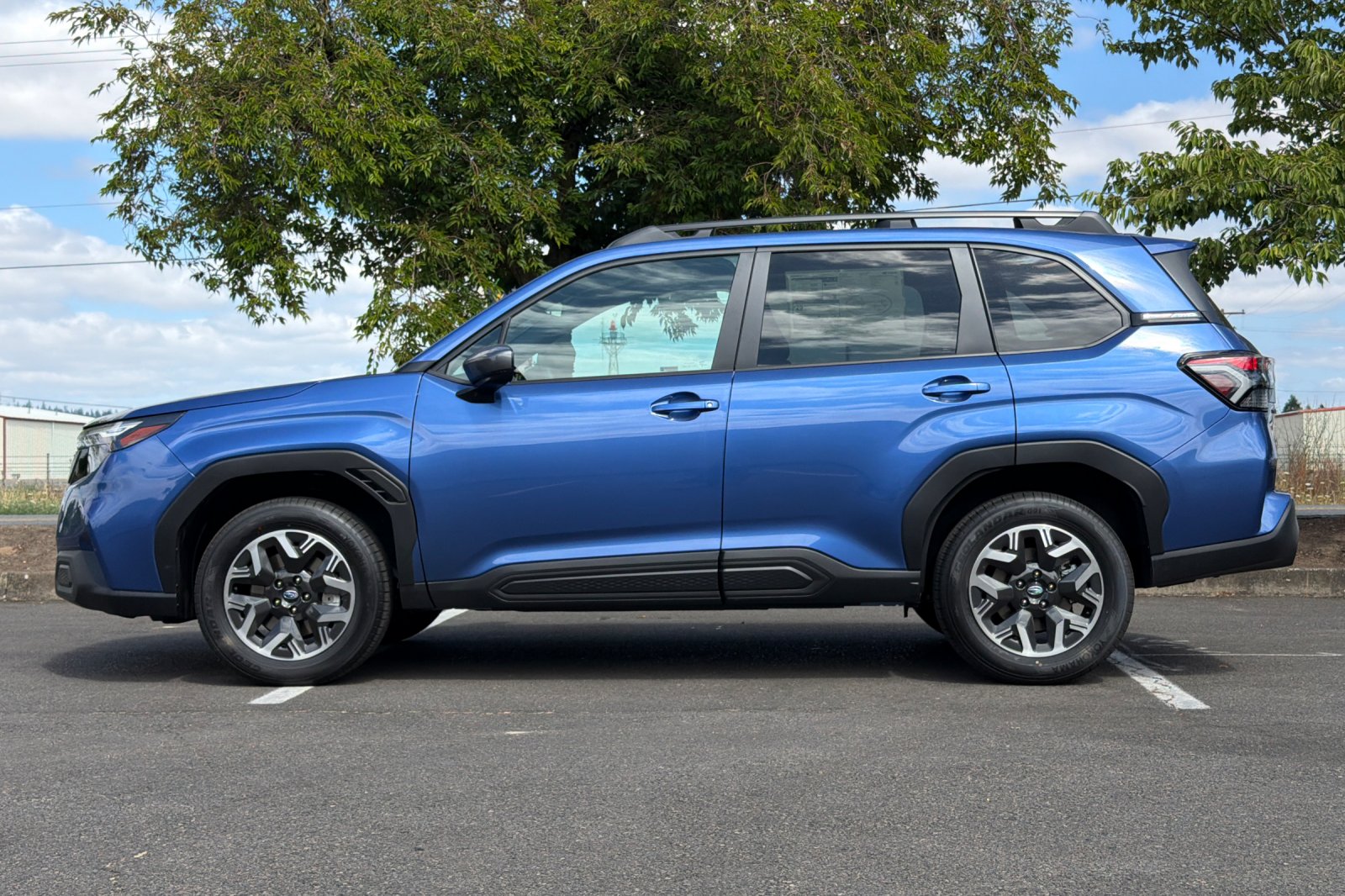 New 2026 DAYBREAK BLUE PEARL Subaru Premium image 7
