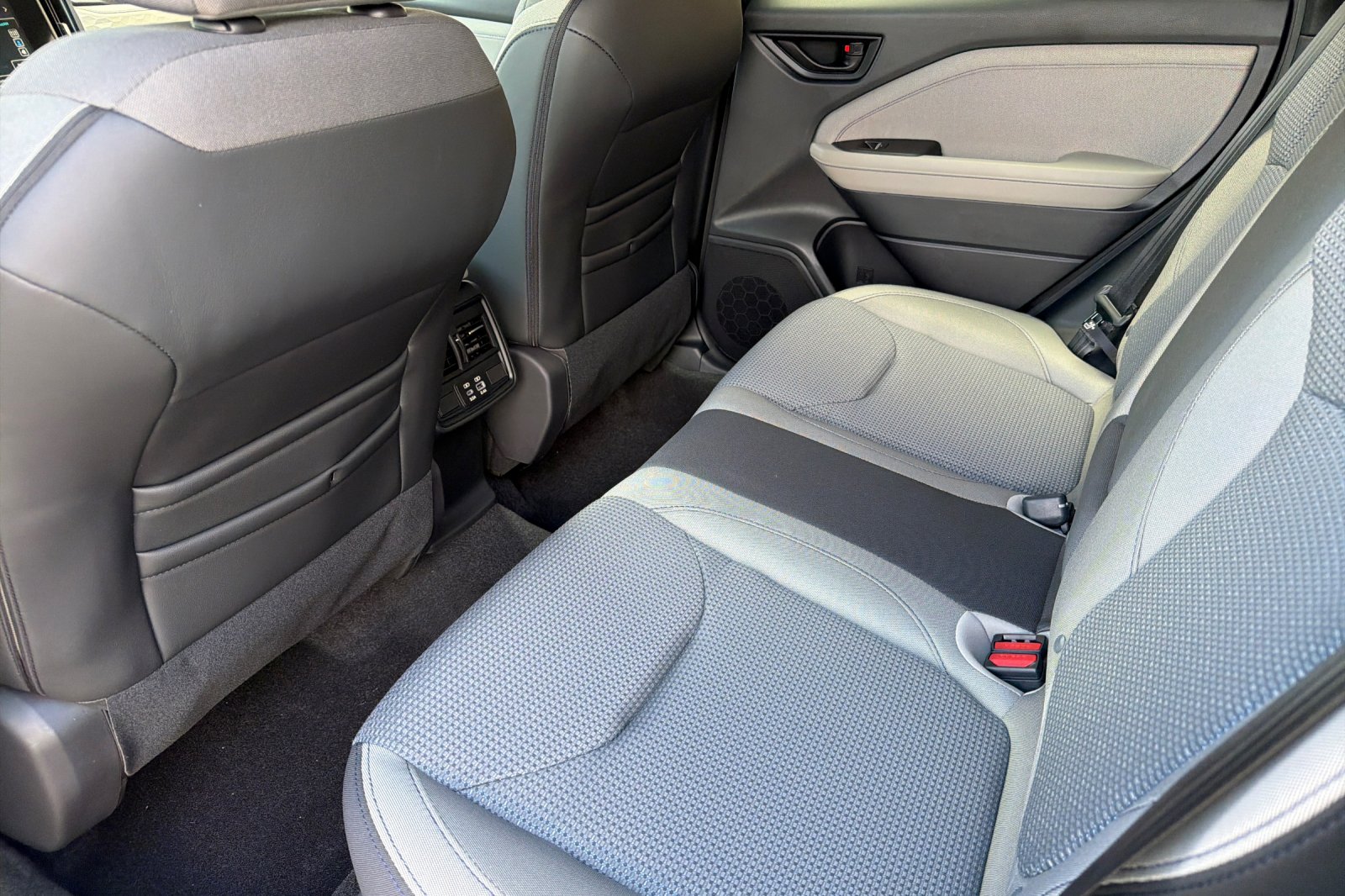 New 2026 DAYBREAK BLUE PEARL Subaru Premium image 12