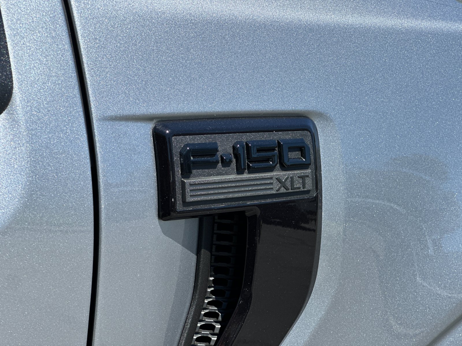 New 2026 Iconic Silver Metallic Ford XLT image 25