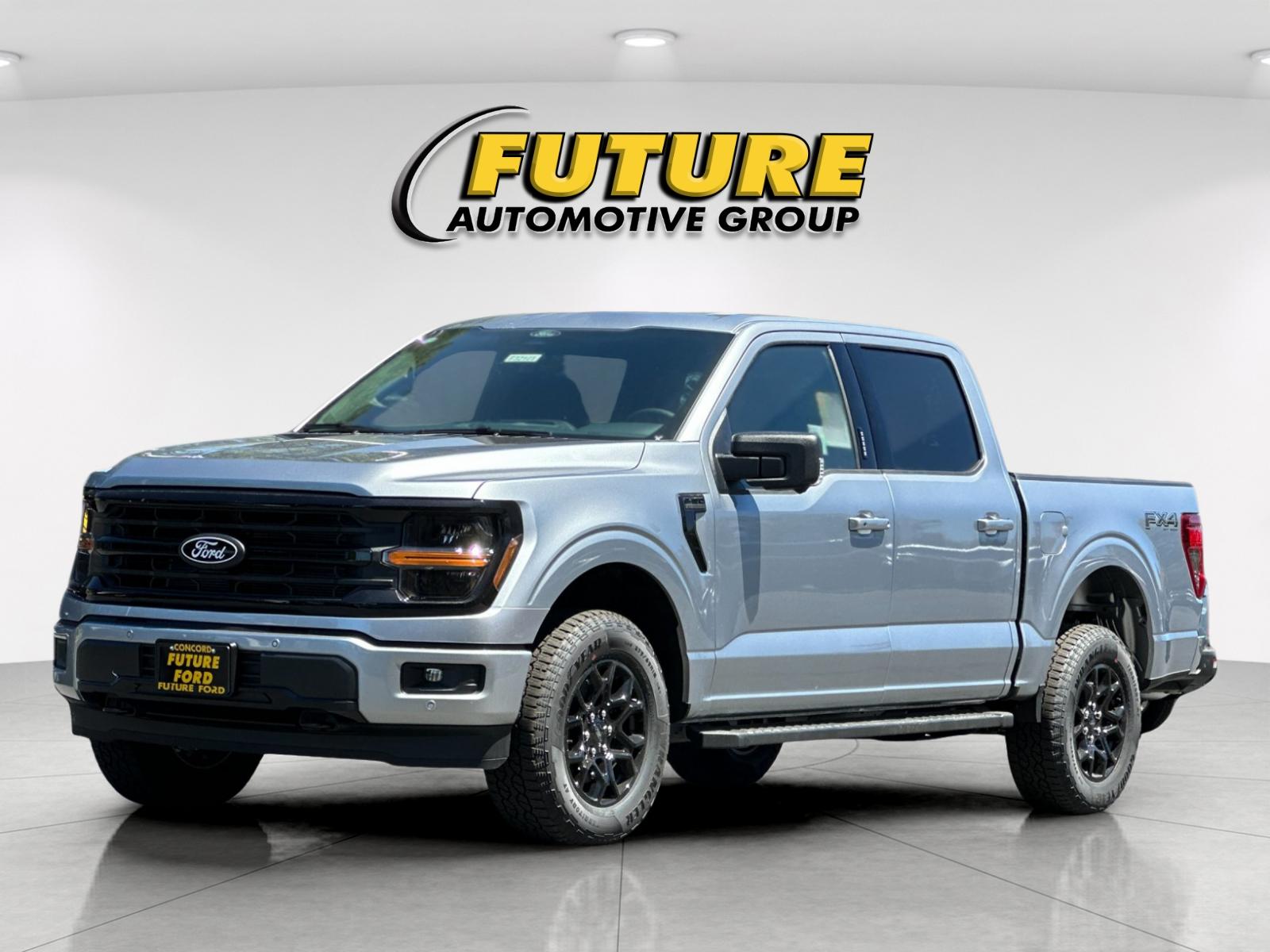 New 2026 Iconic Silver Metallic Ford XLT image 7