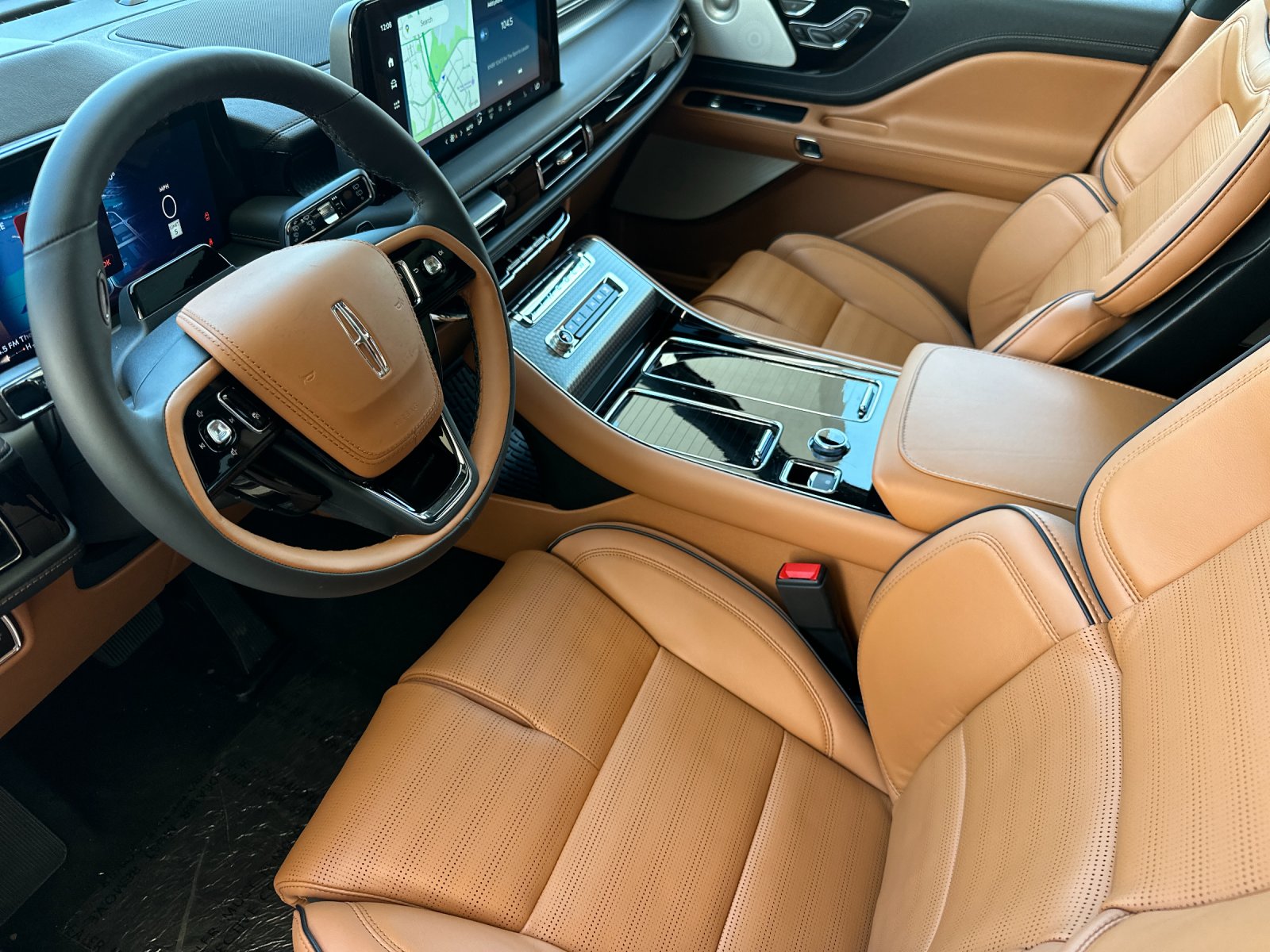 New 2026 Pristine White Metallic Tri-Coat Lincoln Black Label™ image 9