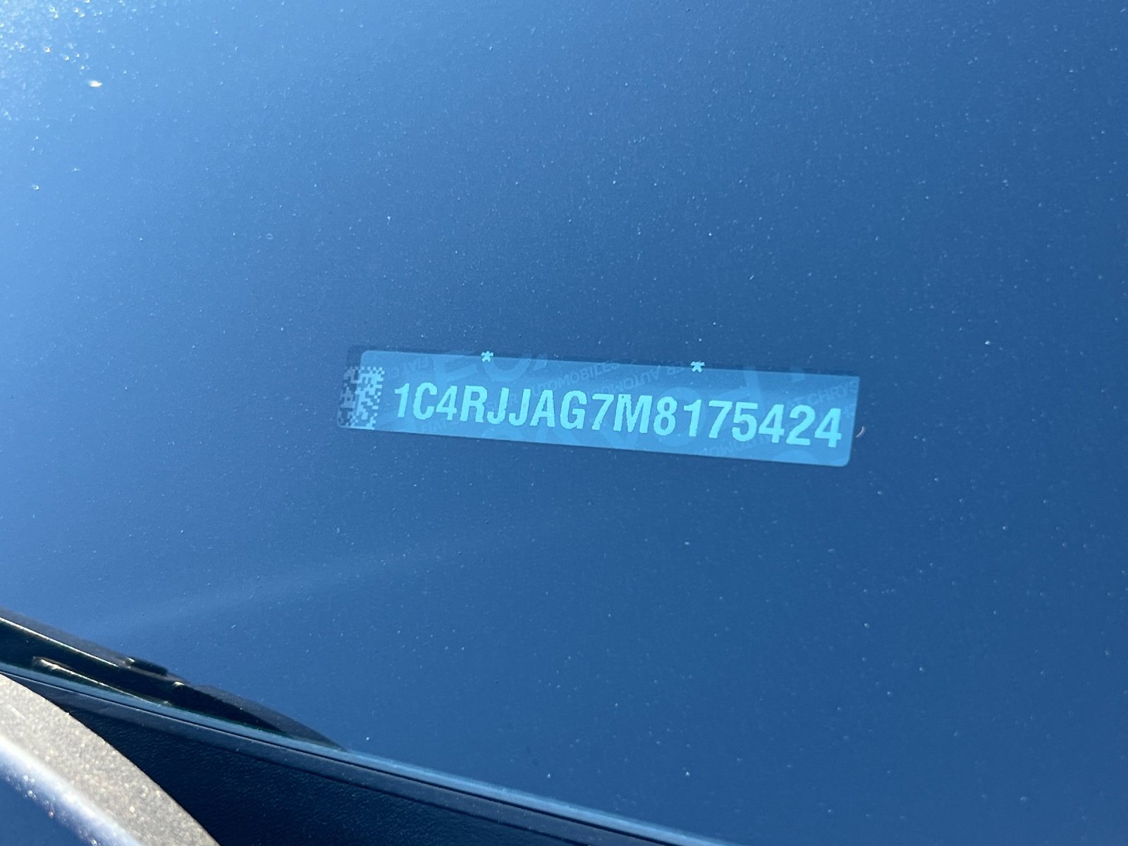 Used 2021 Gray Jeep Laredo image 2